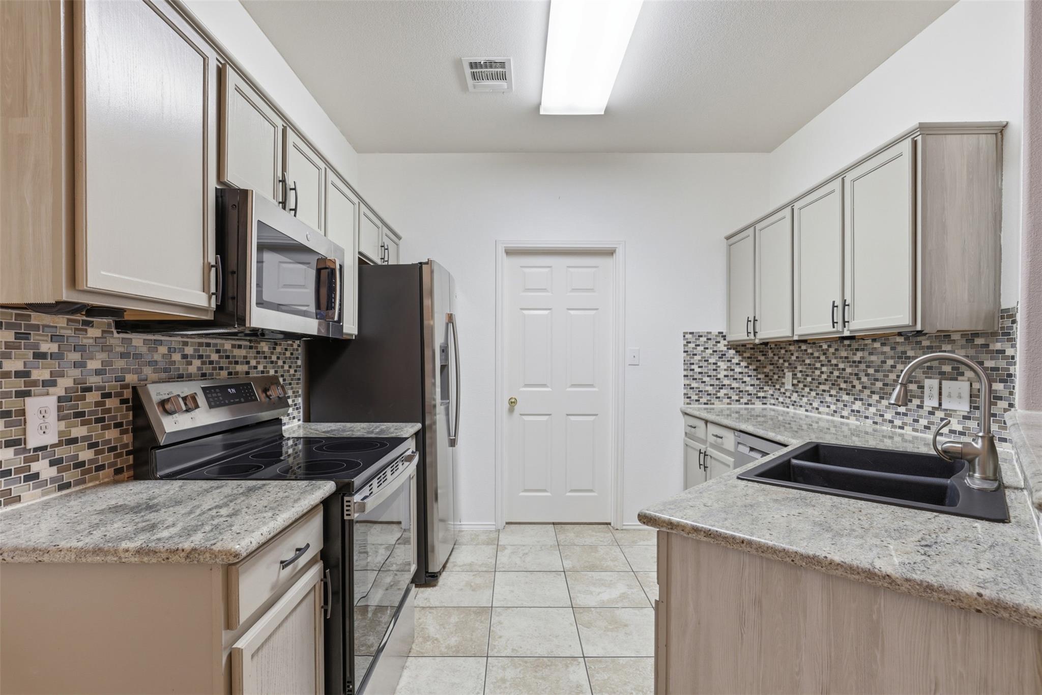 2632 Century Park Blvd # 16, Austin, TX 78727