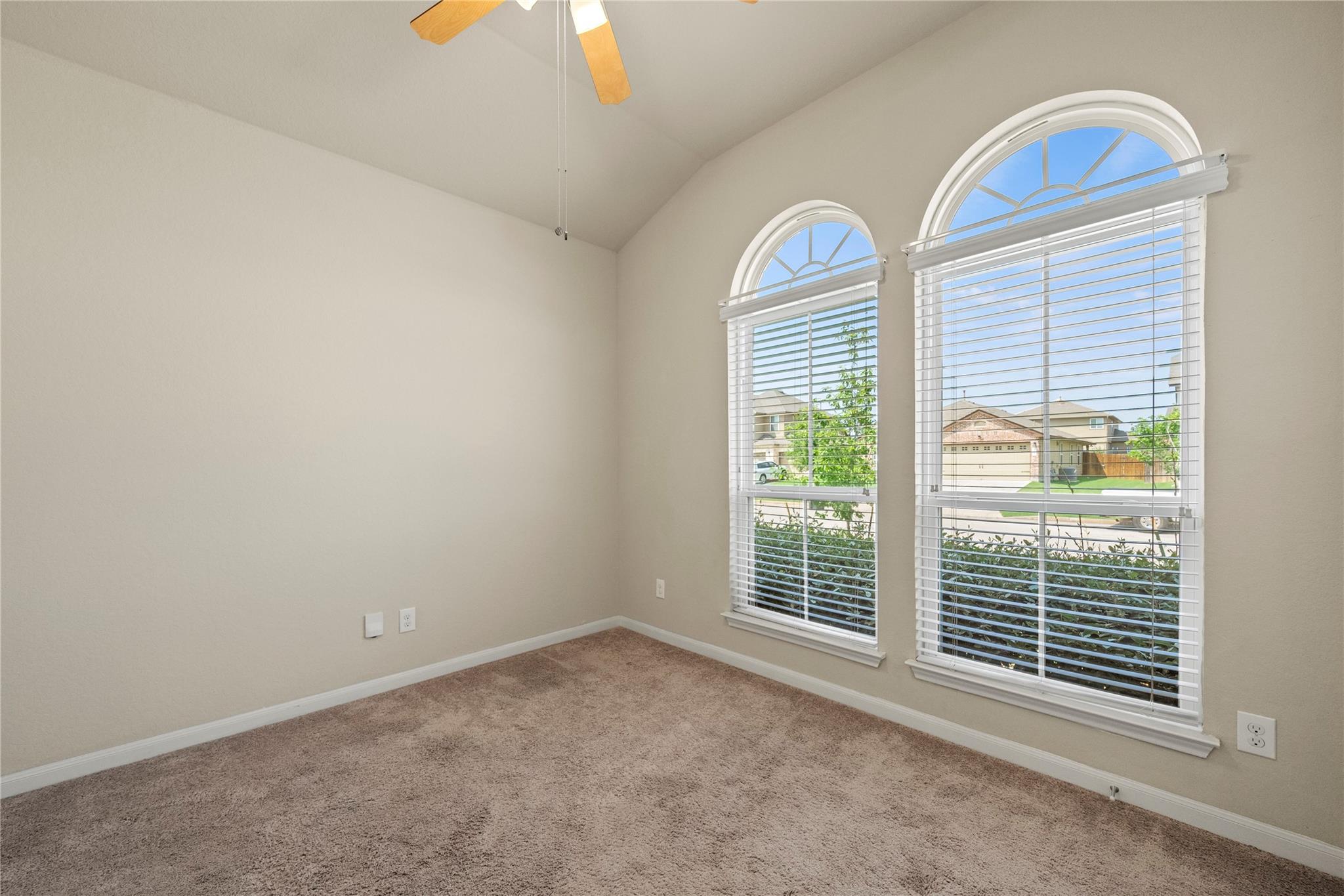 307 Limestone Crk, New Braunfels, TX 78130