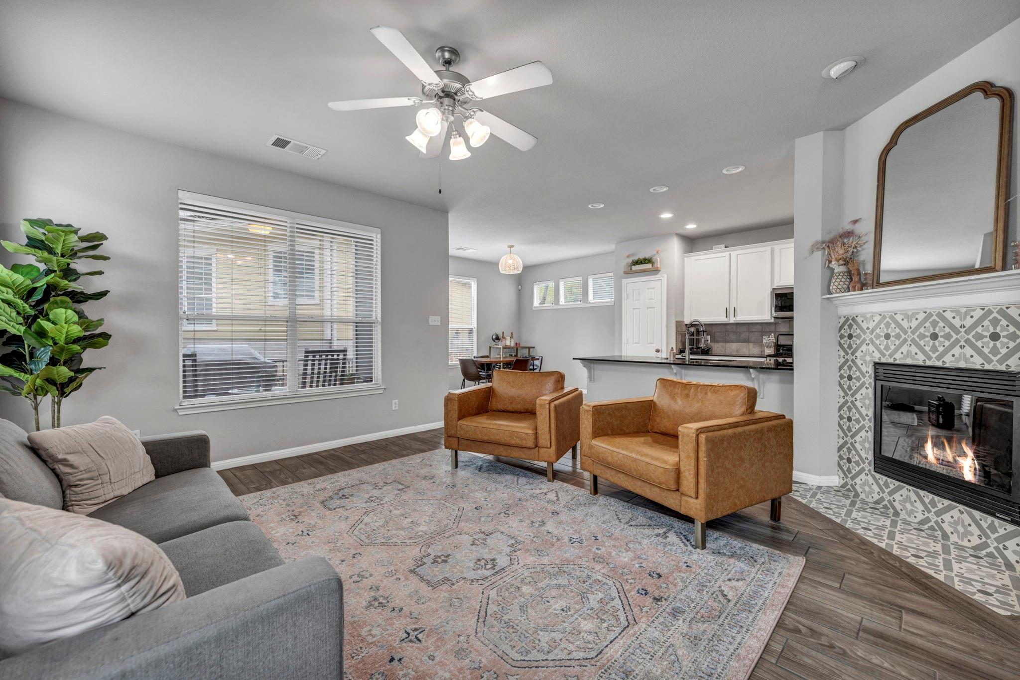 411 W St Elmo Rd # 25, Austin, TX 78745