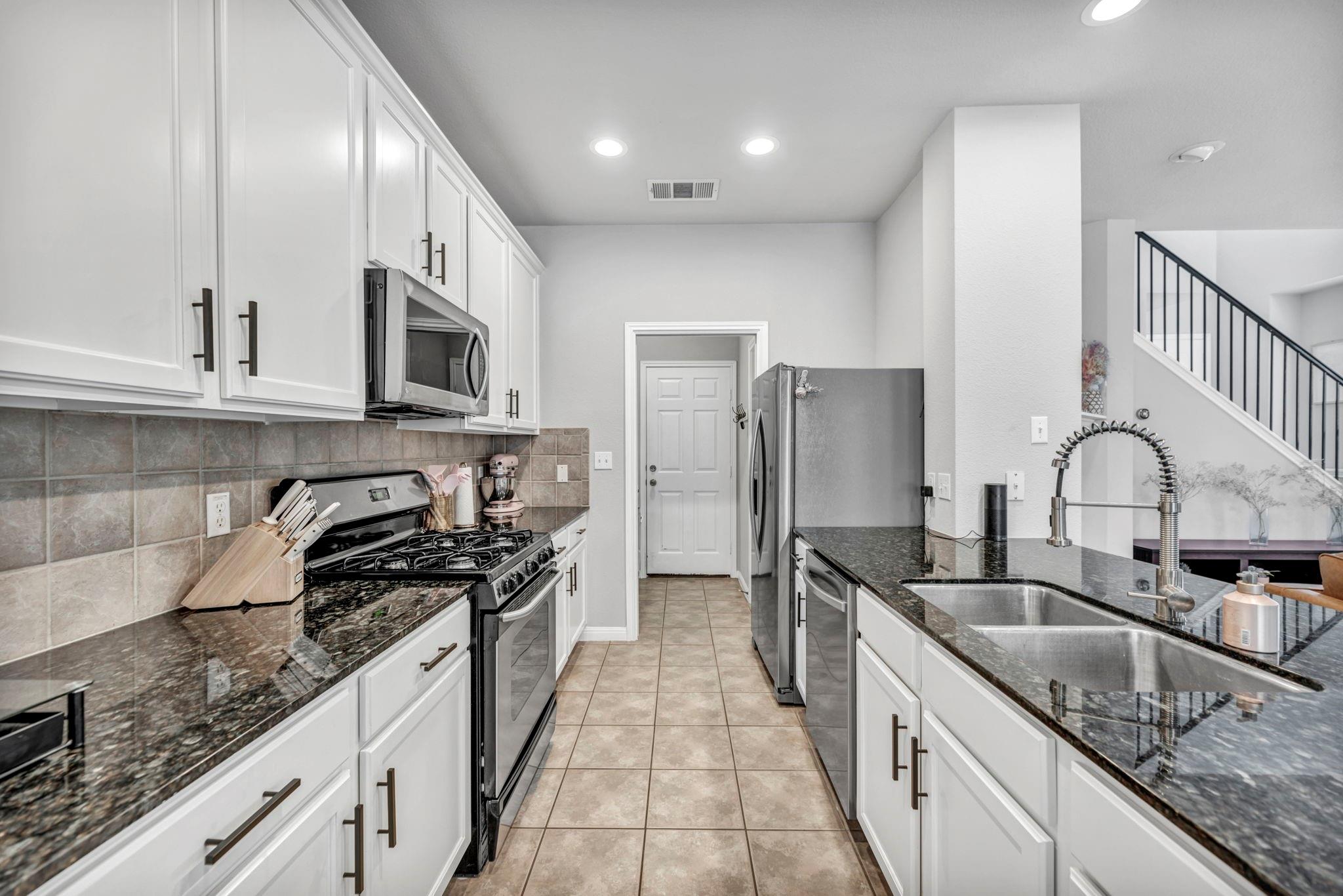 411 W St Elmo Rd # 25, Austin, TX 78745