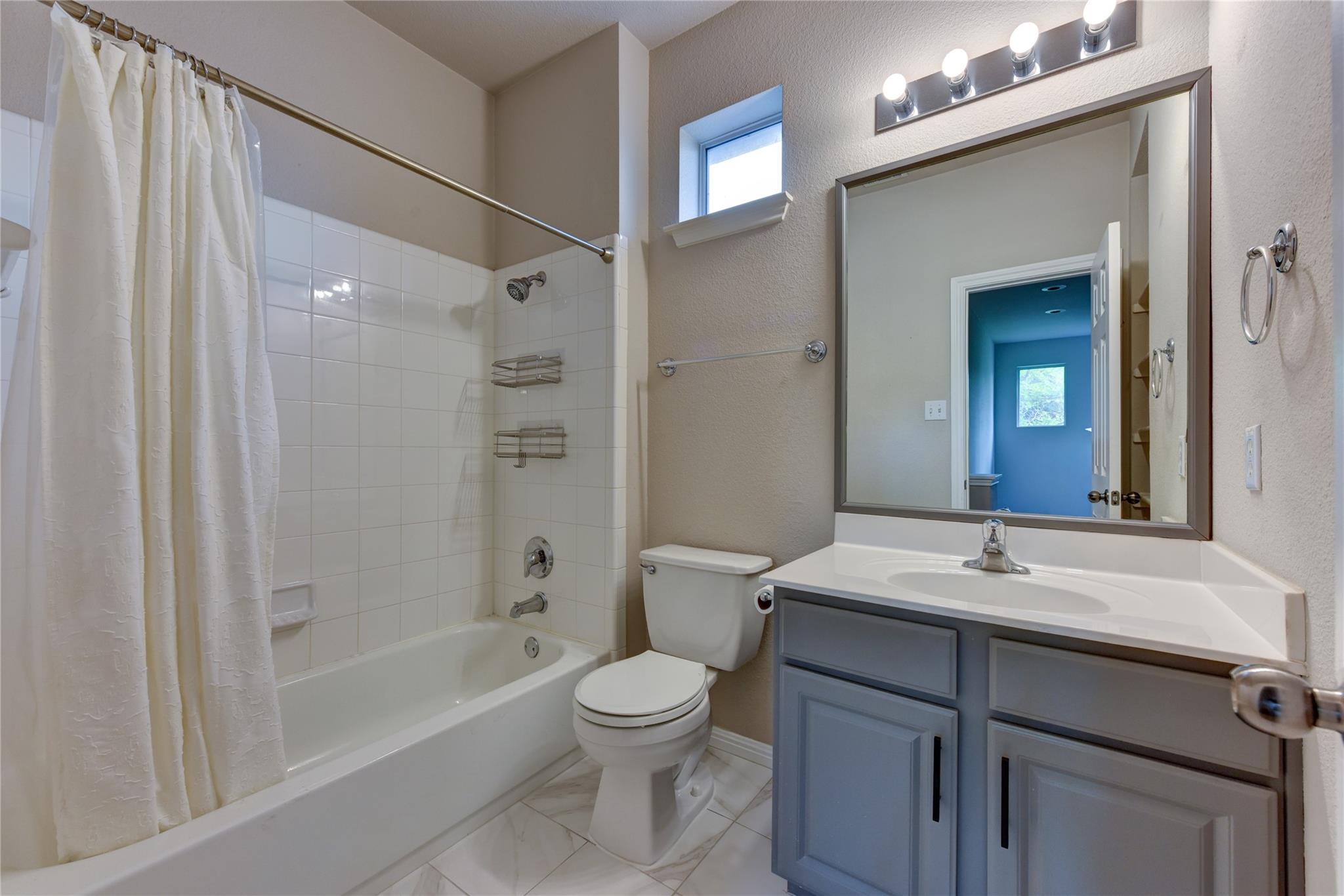 411 W St Elmo Rd # 25, Austin, TX 78745