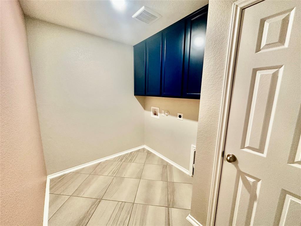 102 Schuylerville Dr, Elgin, TX 78621