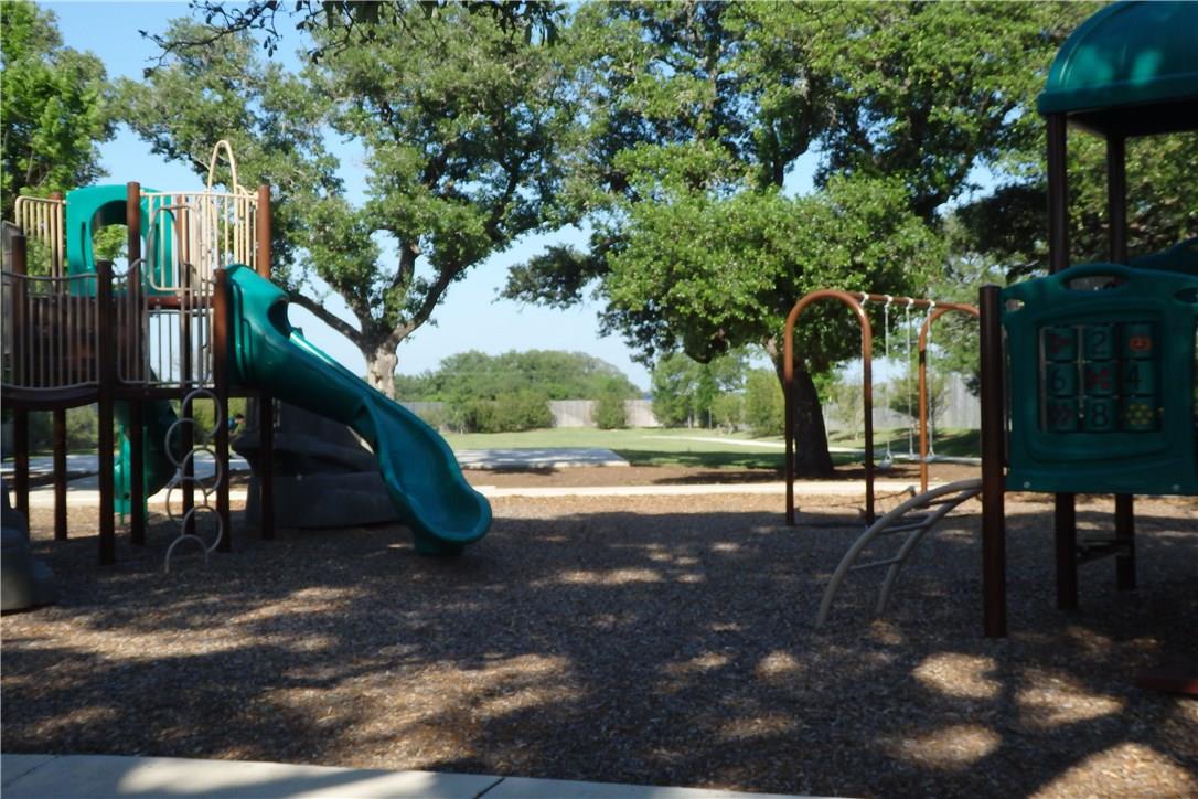 913 Wolcott Dr, Leander, TX 78641