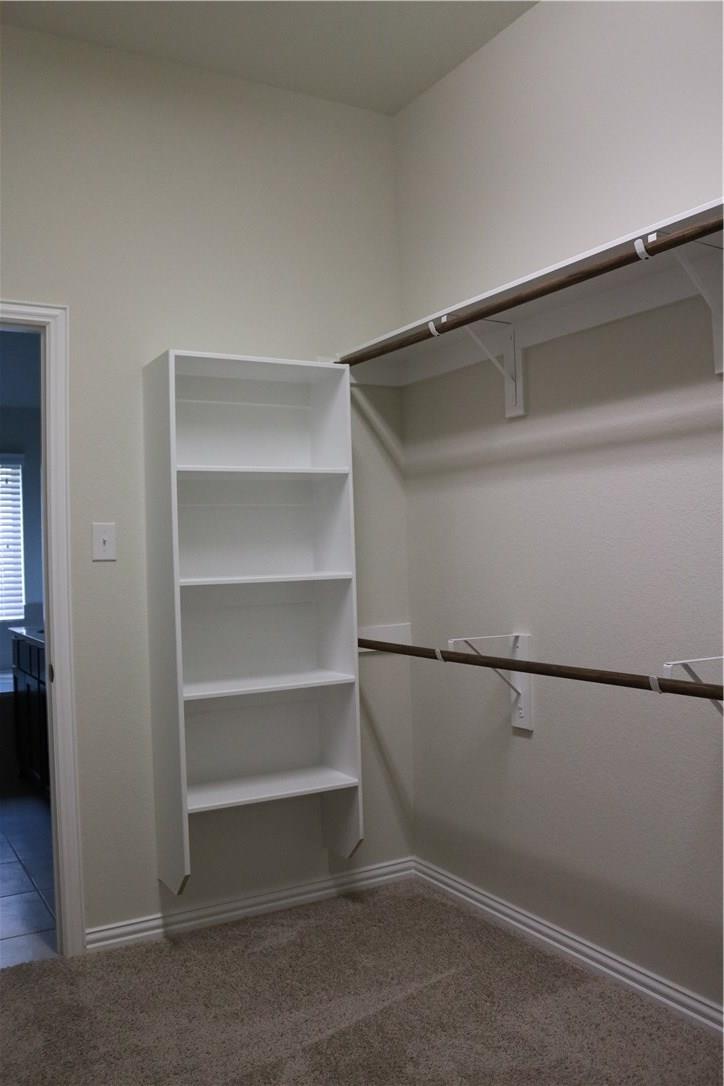 913 Wolcott Dr, Leander, TX 78641