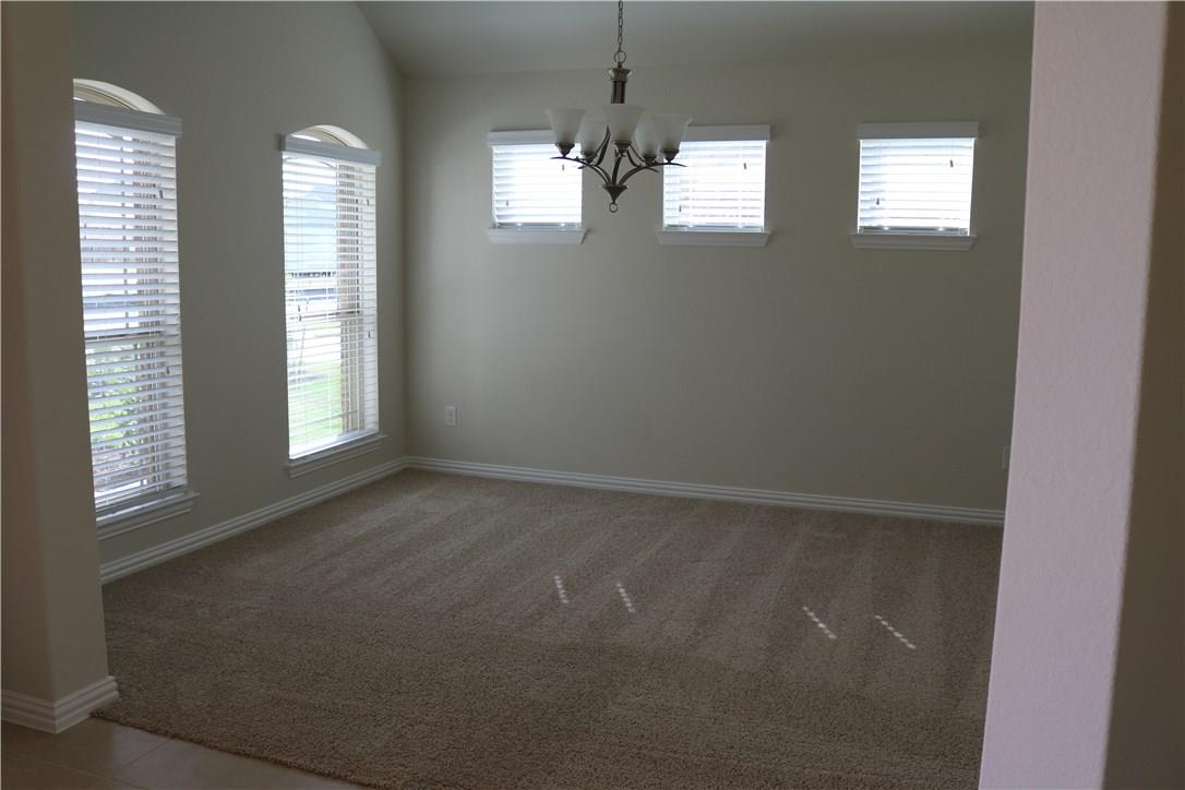 913 Wolcott Dr, Leander, TX 78641