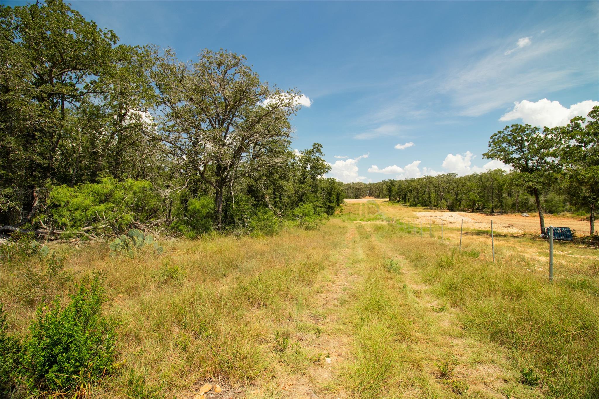 9421 Sycamore Shade Ln, Seguin, TX 78155