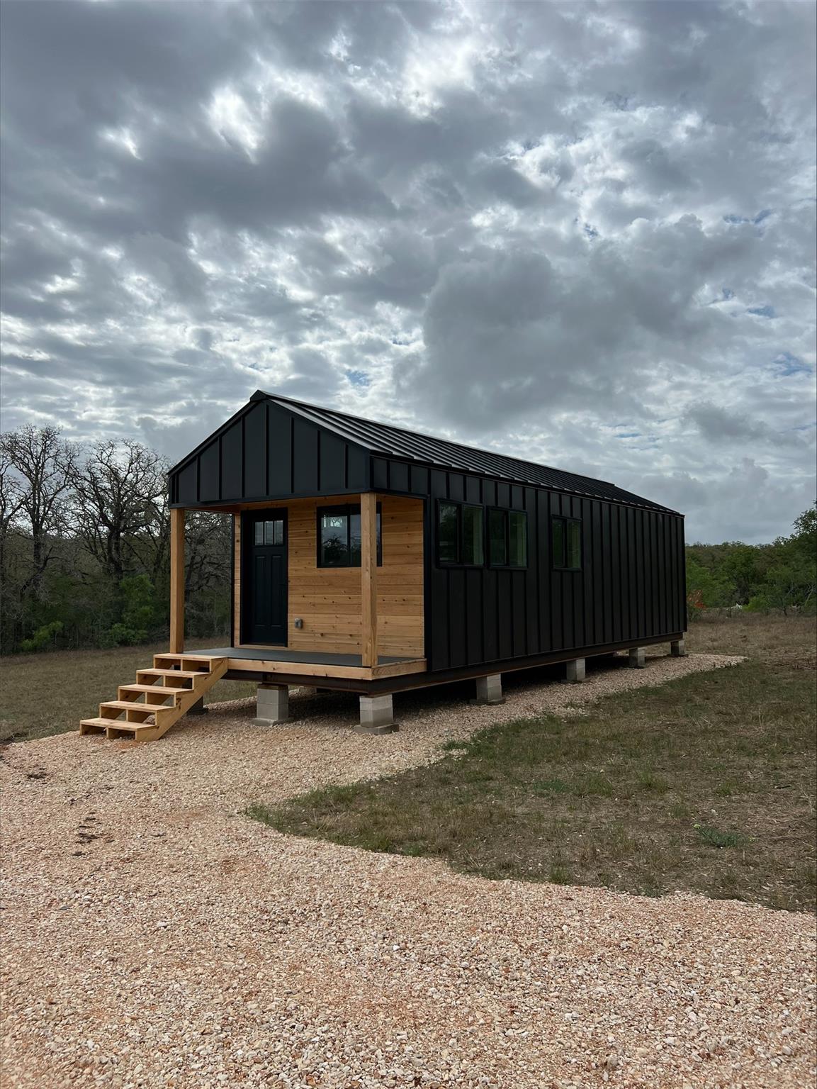 9421 Sycamore Shade Ln, Seguin, TX 78155