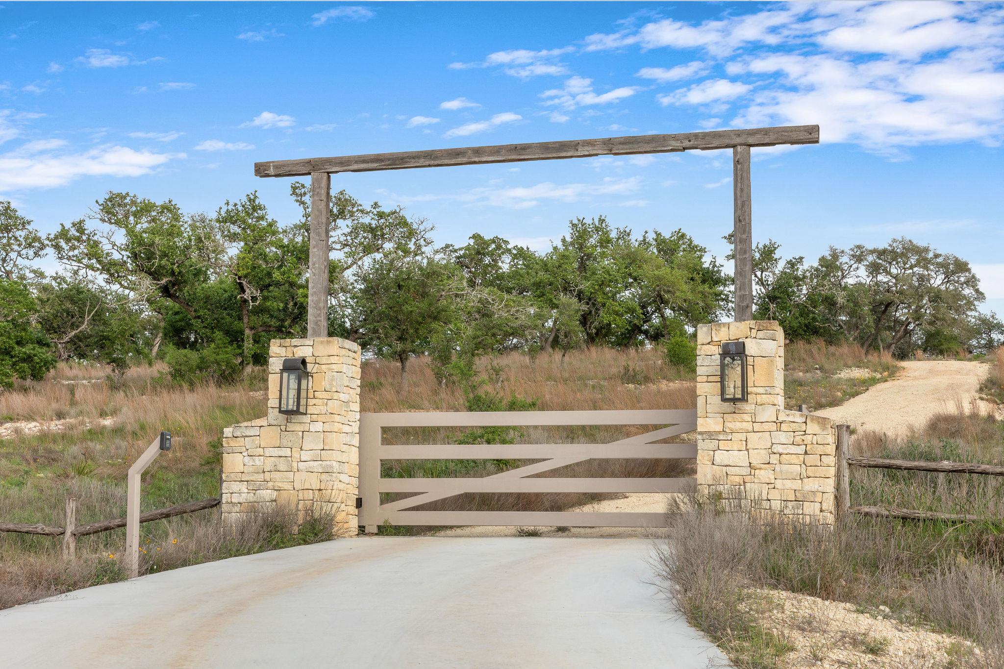103-205 Mount Gainor Rd, Dripping Springs, TX 78620