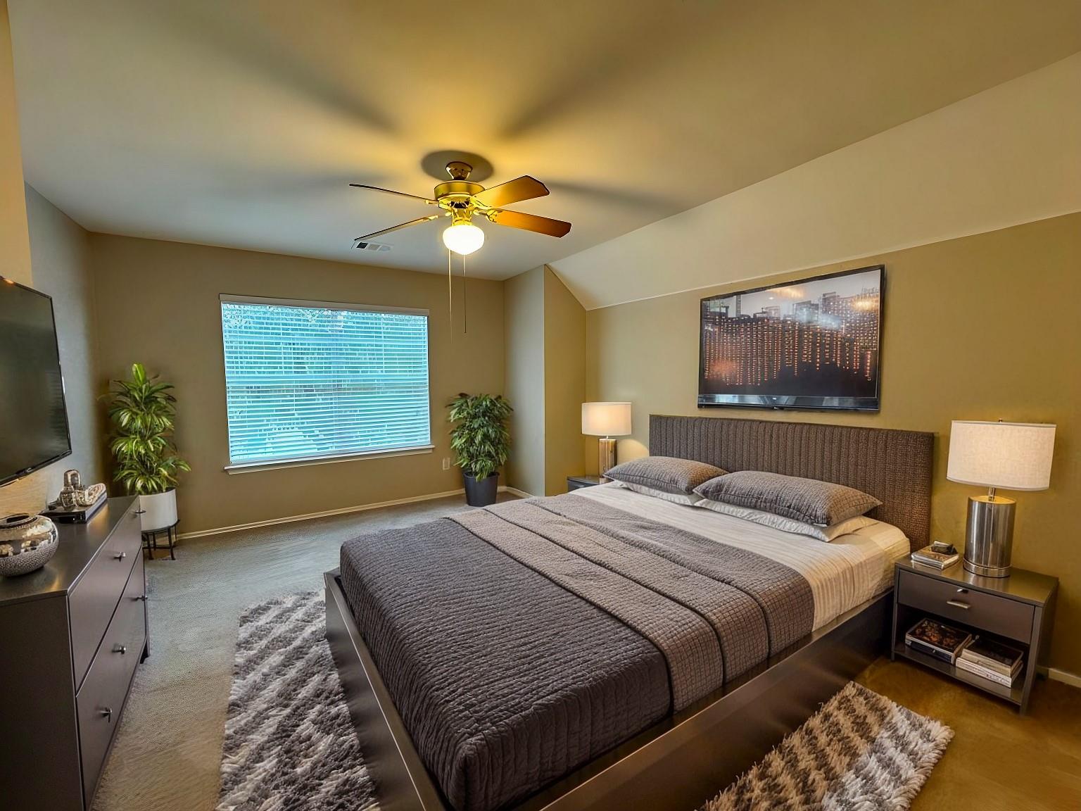 544 Hogan, Kyle, TX 78640