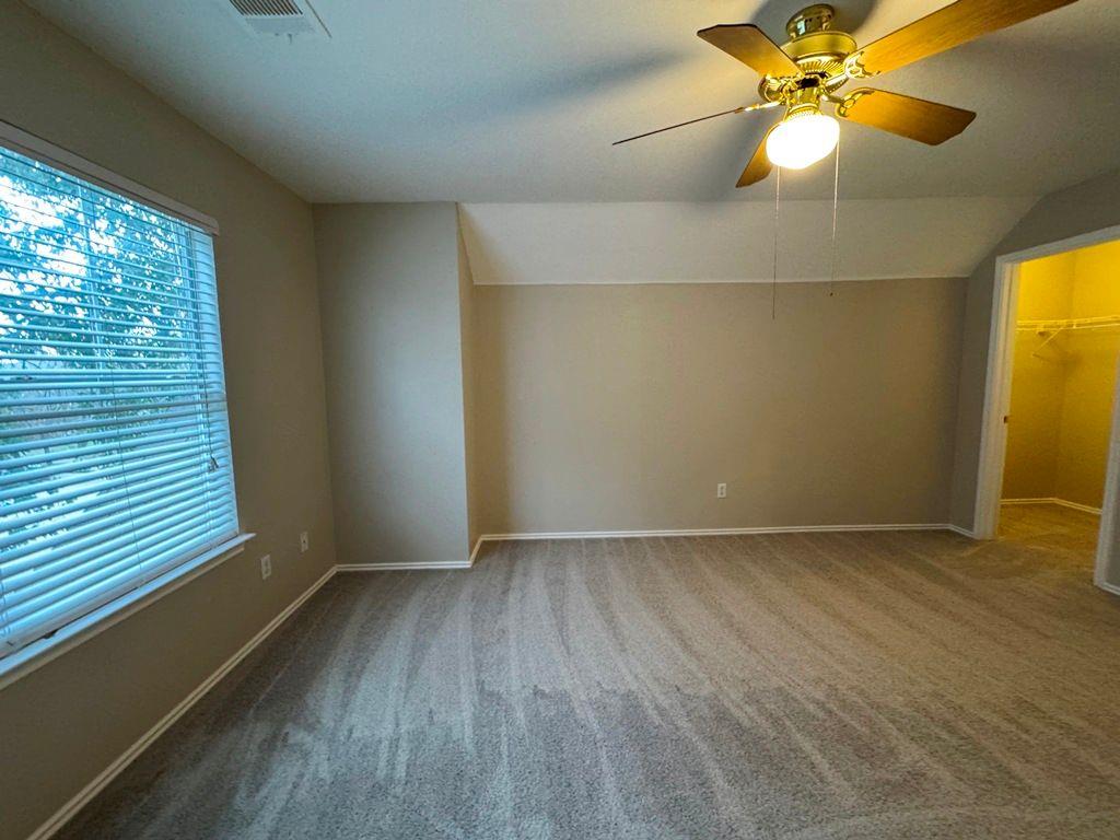 544 Hogan, Kyle, TX 78640