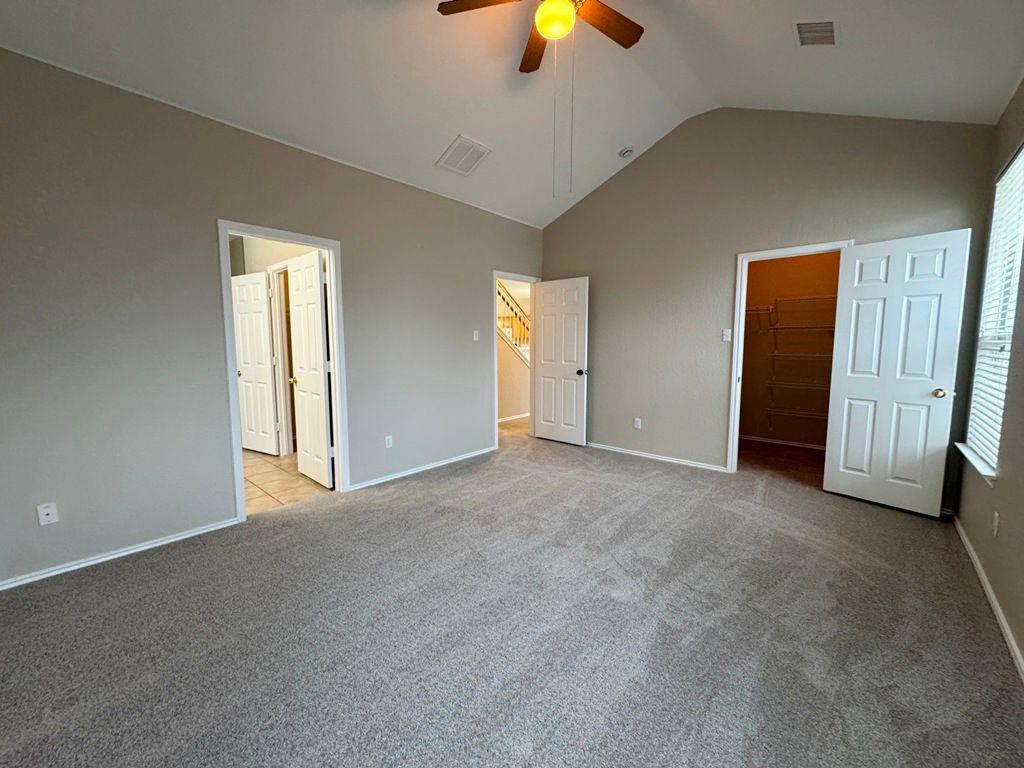 544 Hogan, Kyle, TX 78640