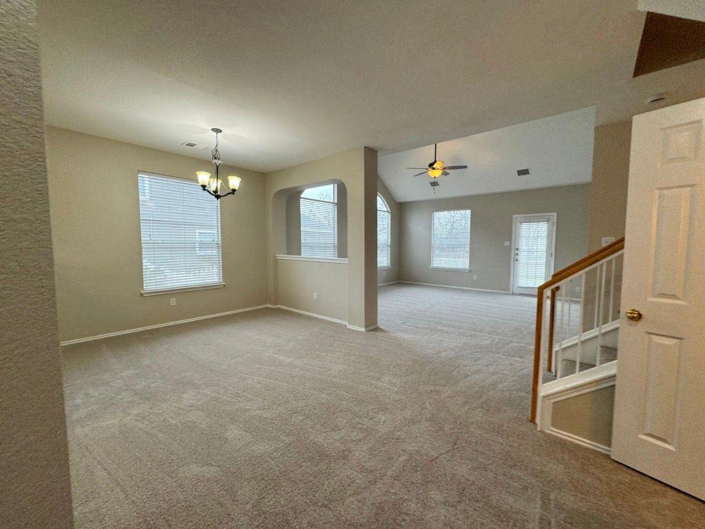 544 Hogan, Kyle, TX 78640