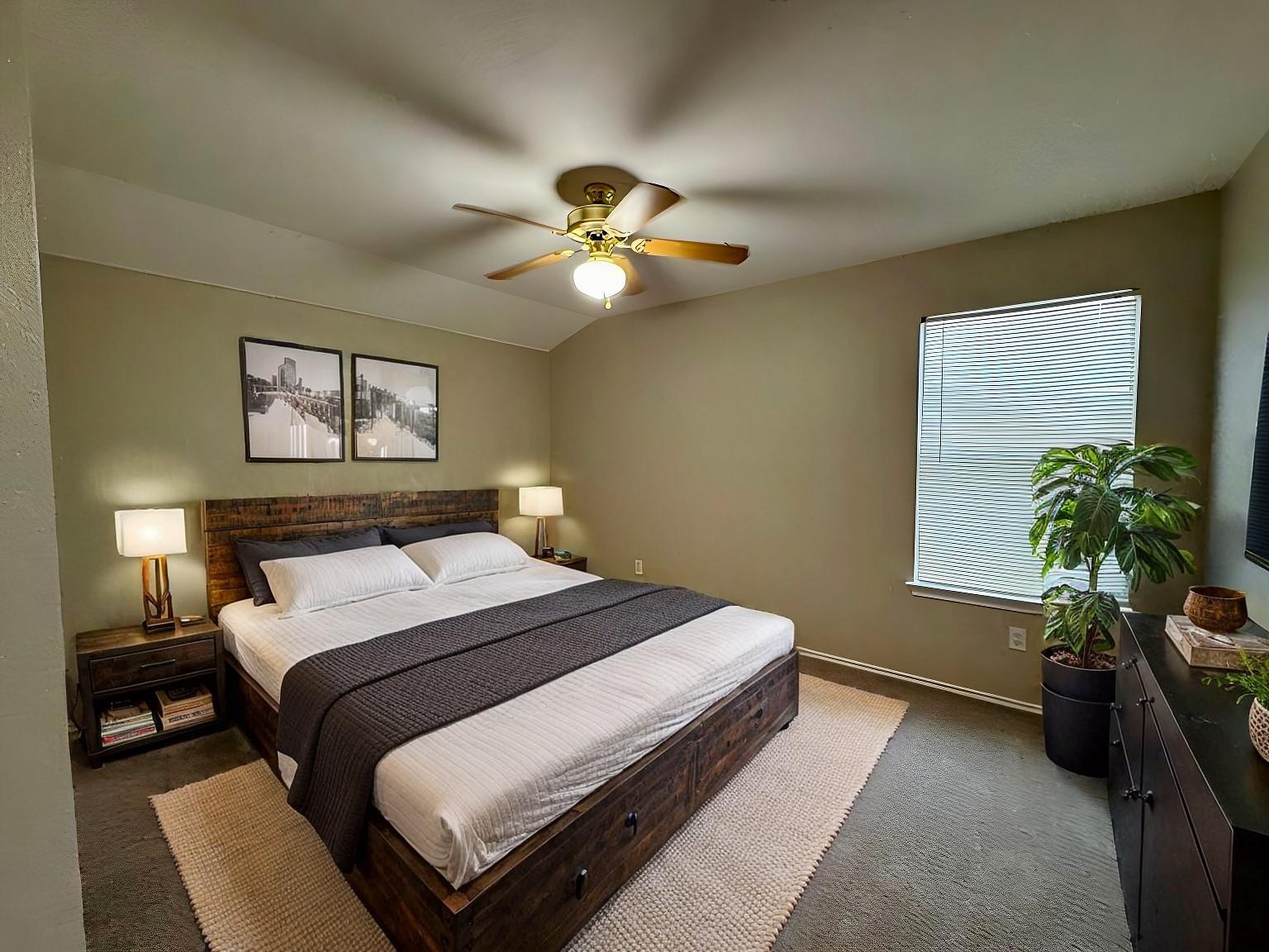 544 Hogan, Kyle, TX 78640