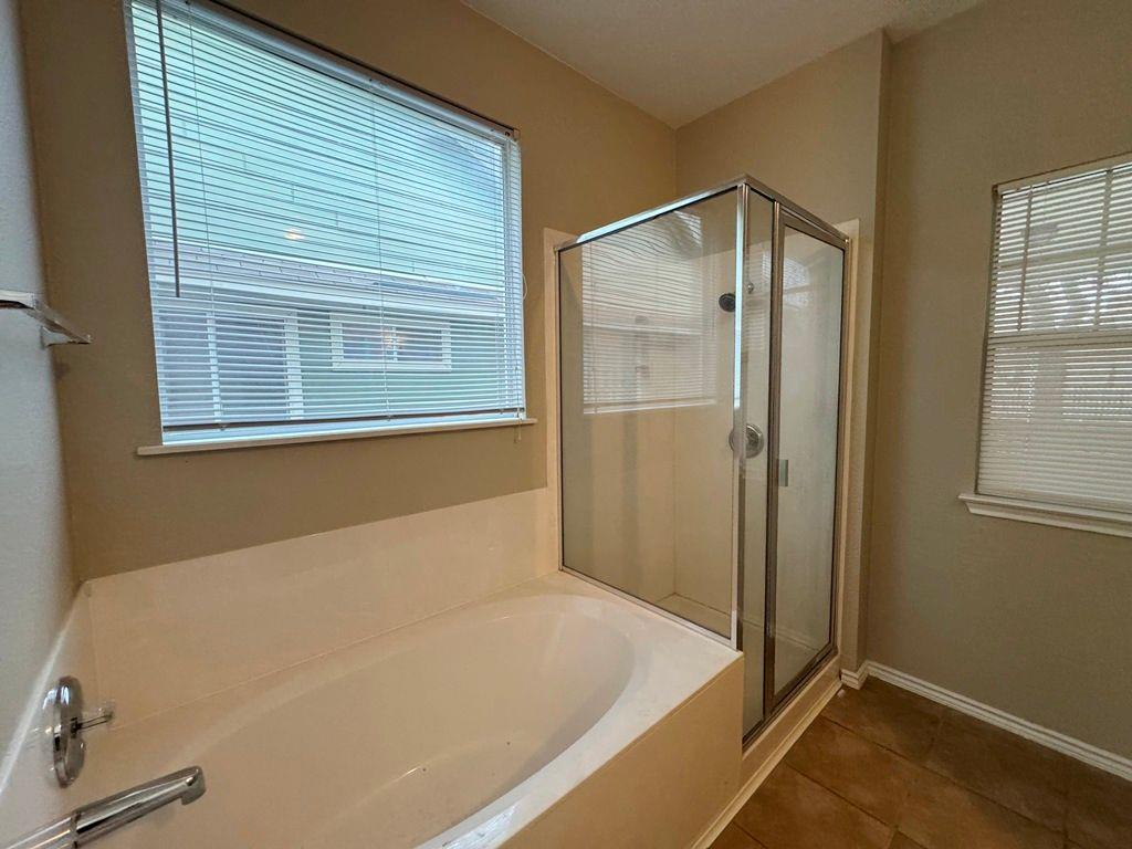 544 Hogan, Kyle, TX 78640