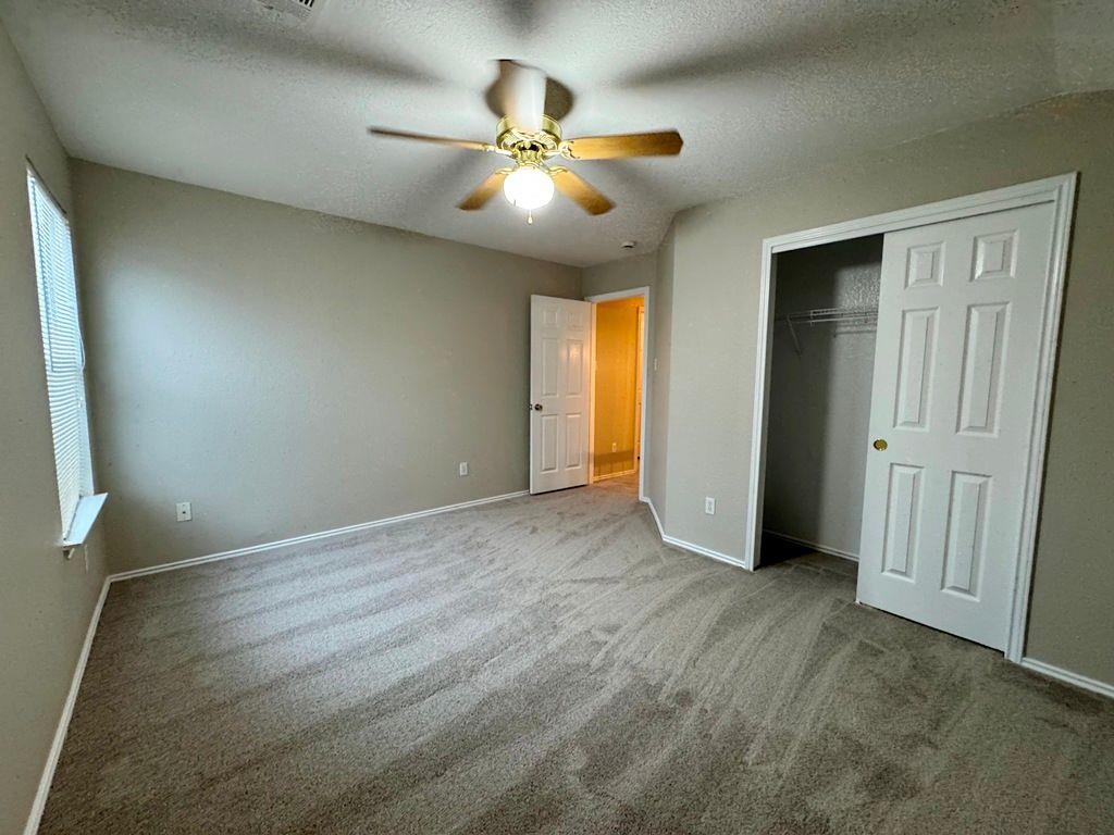 544 Hogan, Kyle, TX 78640