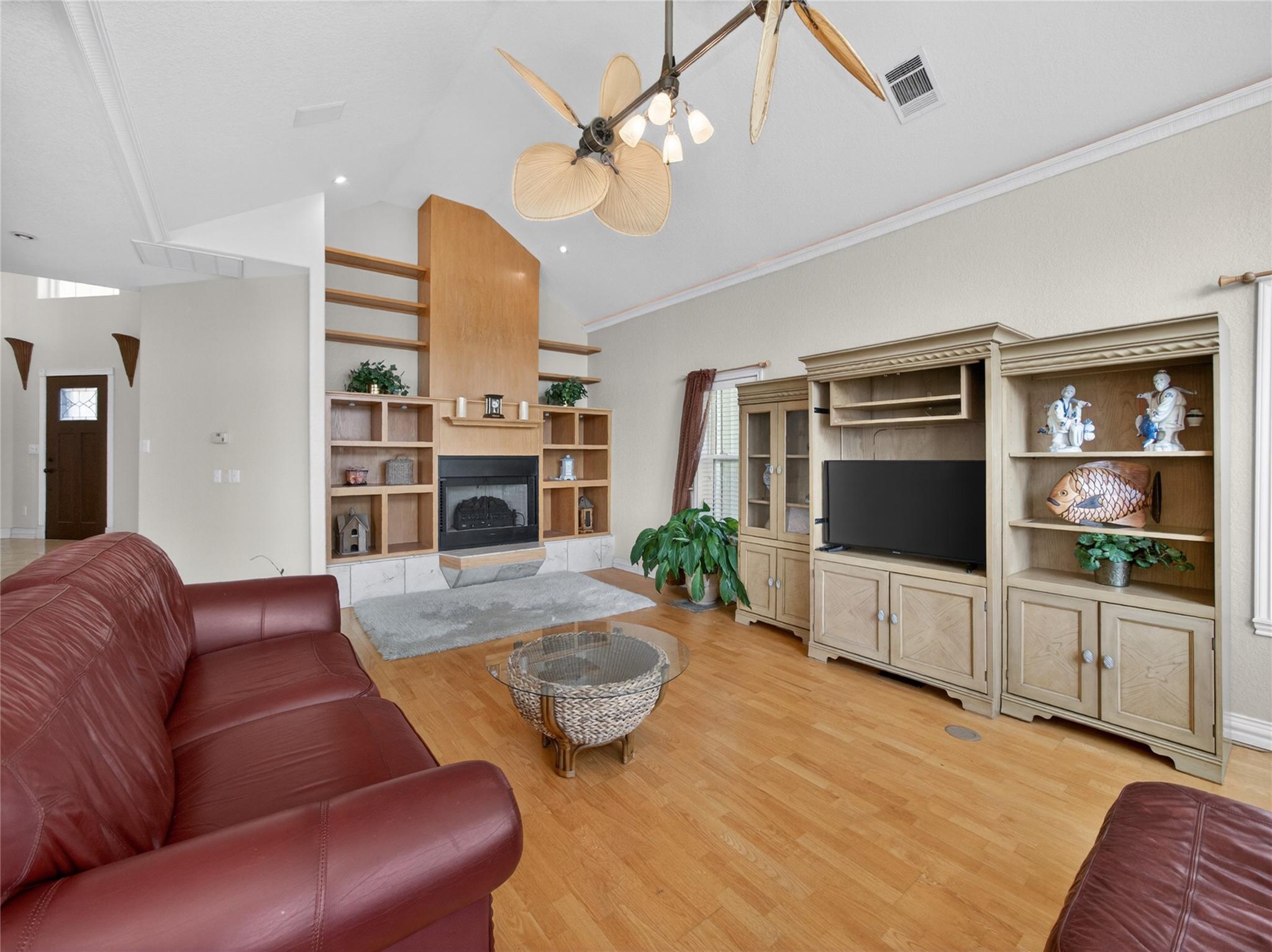 120 La Plata Ct, Buchanan Dam, TX 78609