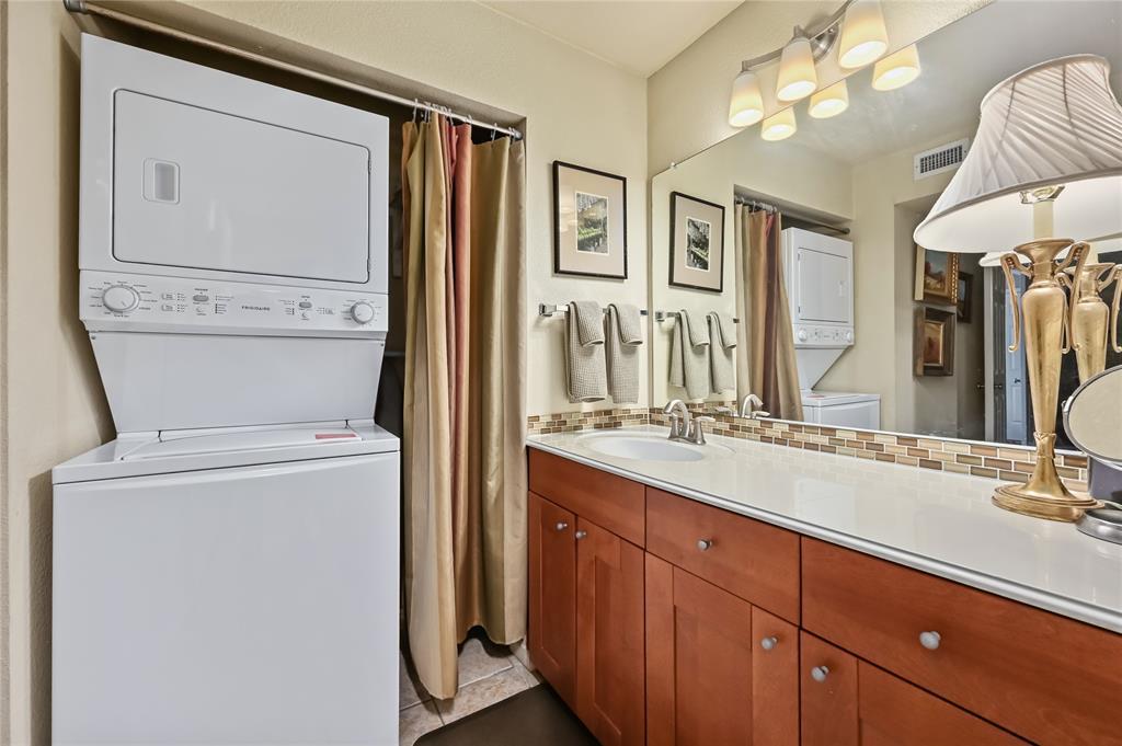 7685 Northcross Dr # 304, Austin, TX 78757