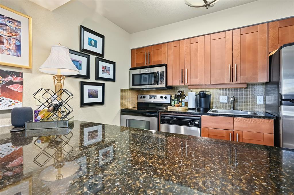 7685 Northcross Dr # 304, Austin, TX 78757