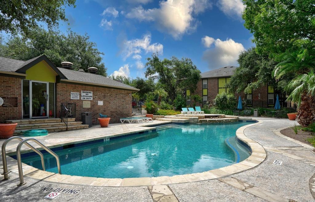 7685 Northcross Dr # 304, Austin, TX 78757