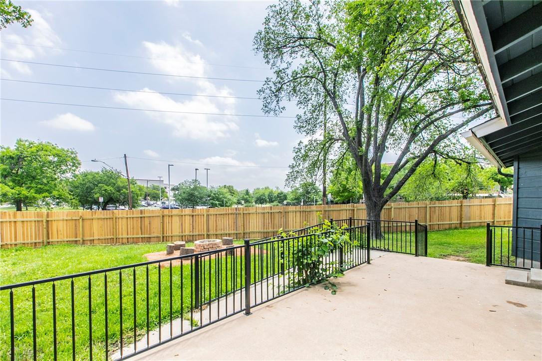 1171 Angelina St, Austin, TX 78702