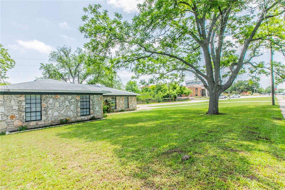 1171 Angelina St, Austin, TX 78702