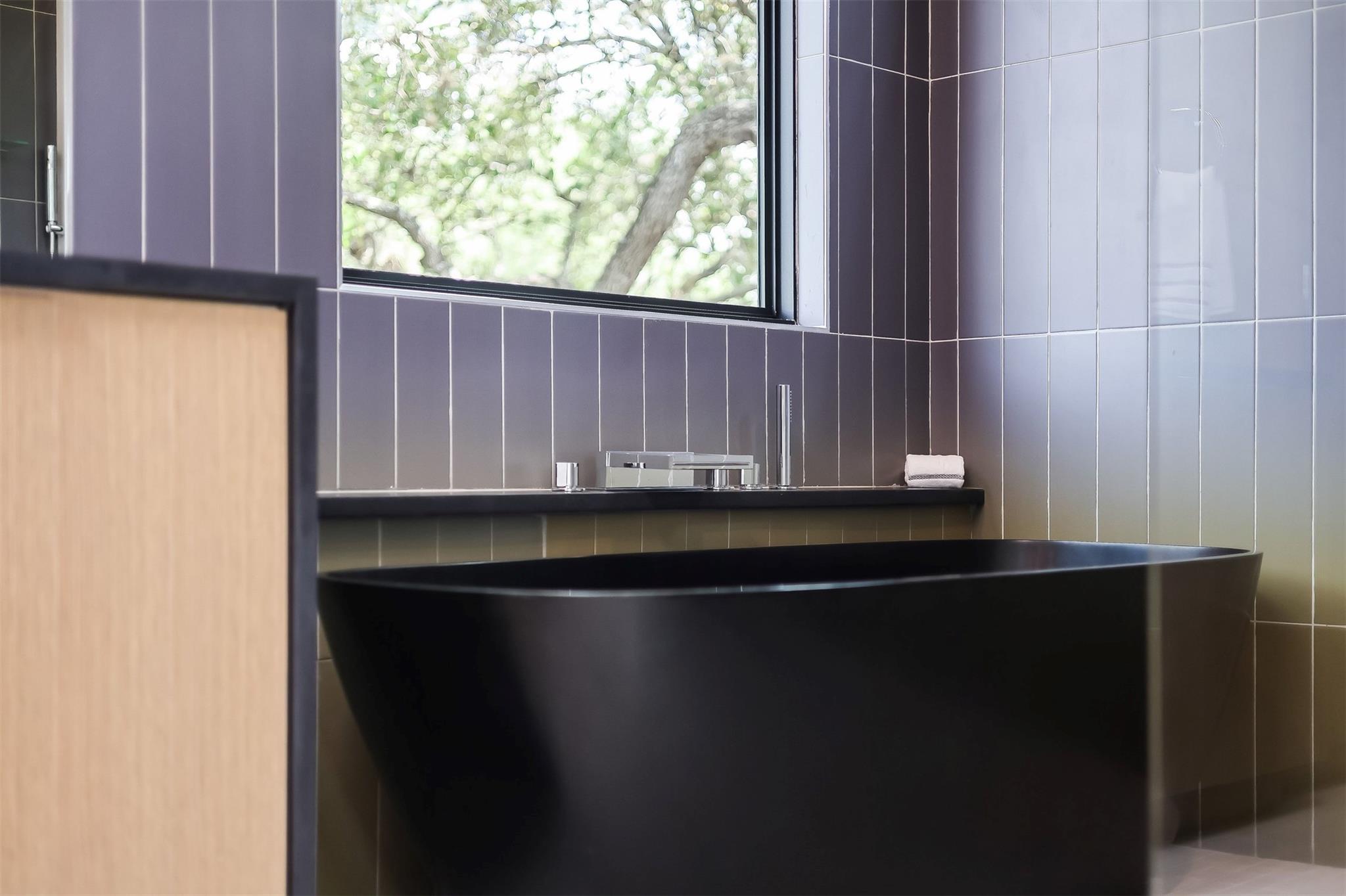 107 W Johanna St # C, Austin, TX 78704