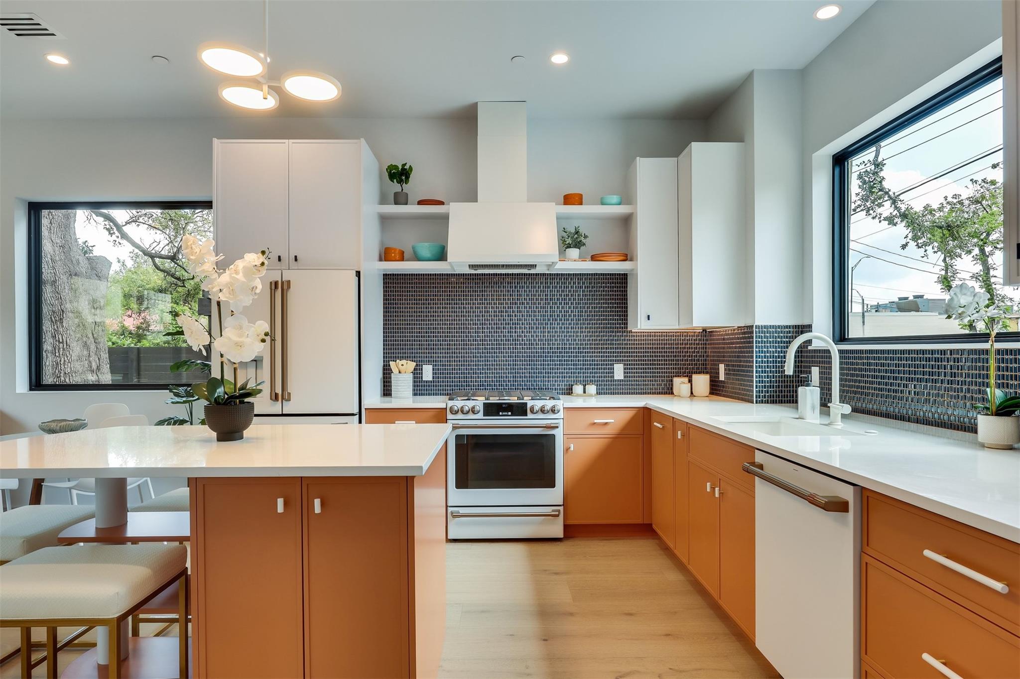 107 W Johanna St # C, Austin, TX 78704