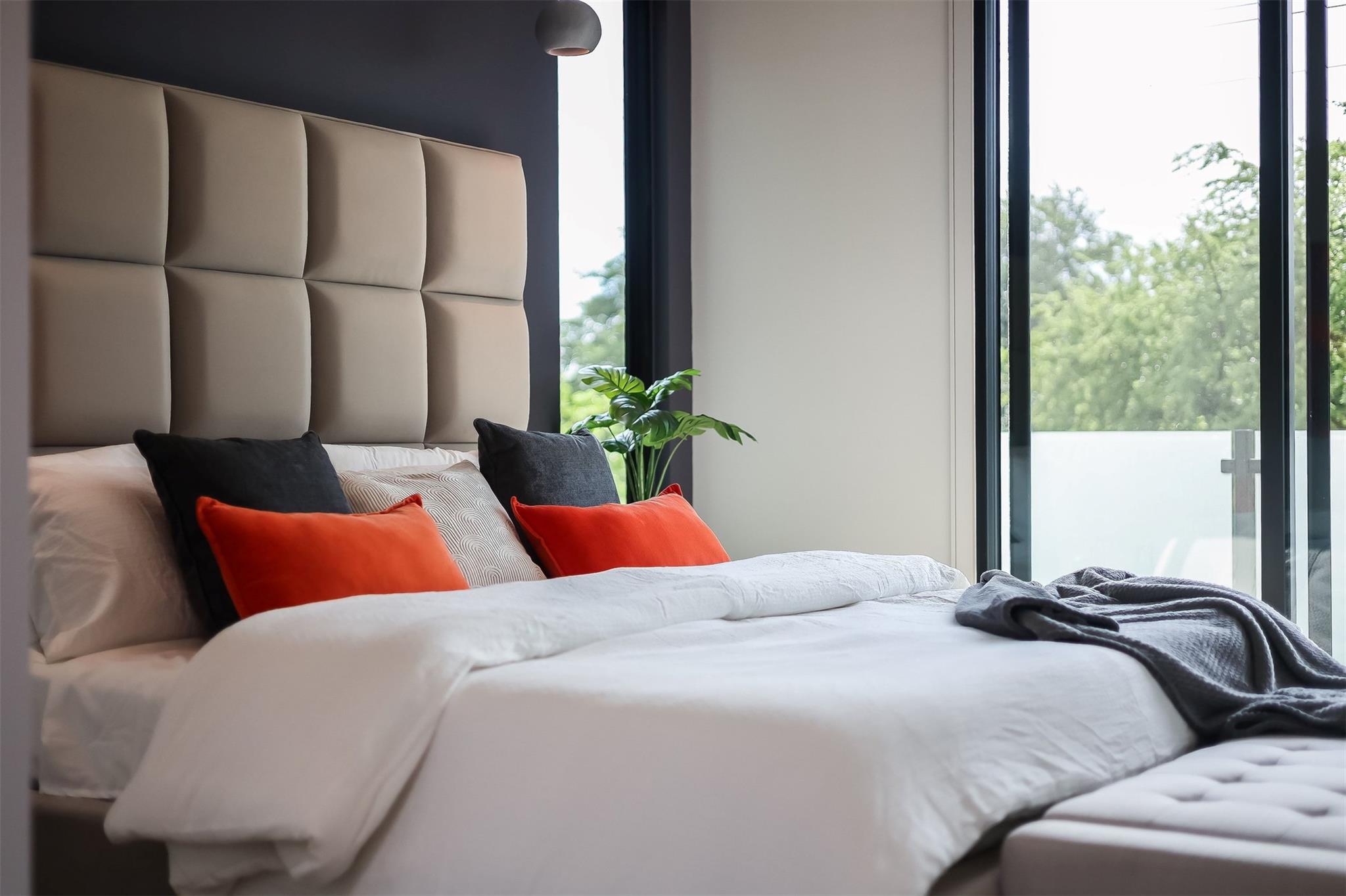 107 W Johanna St # C, Austin, TX 78704