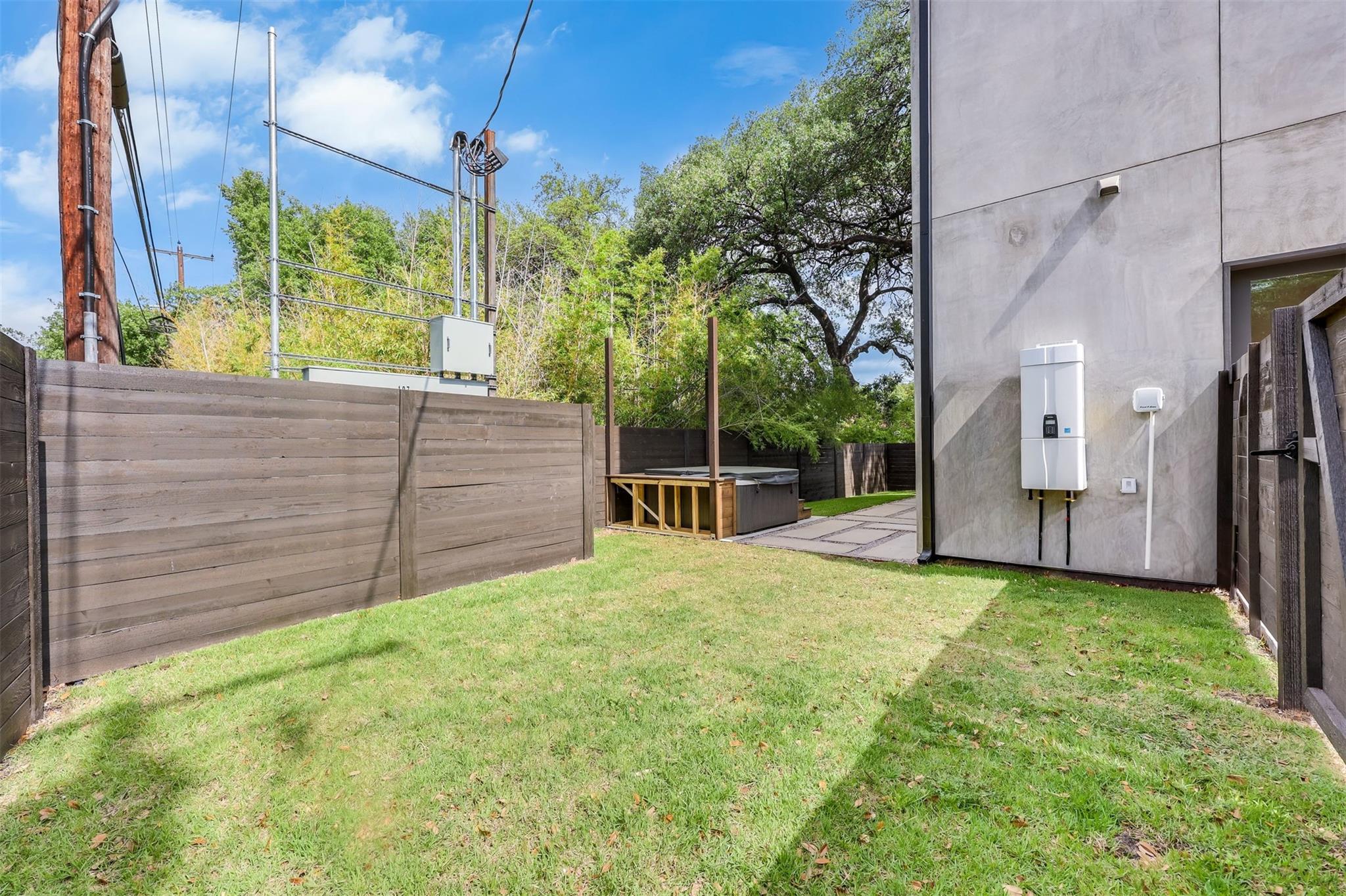 107 W Johanna St # C, Austin, TX 78704