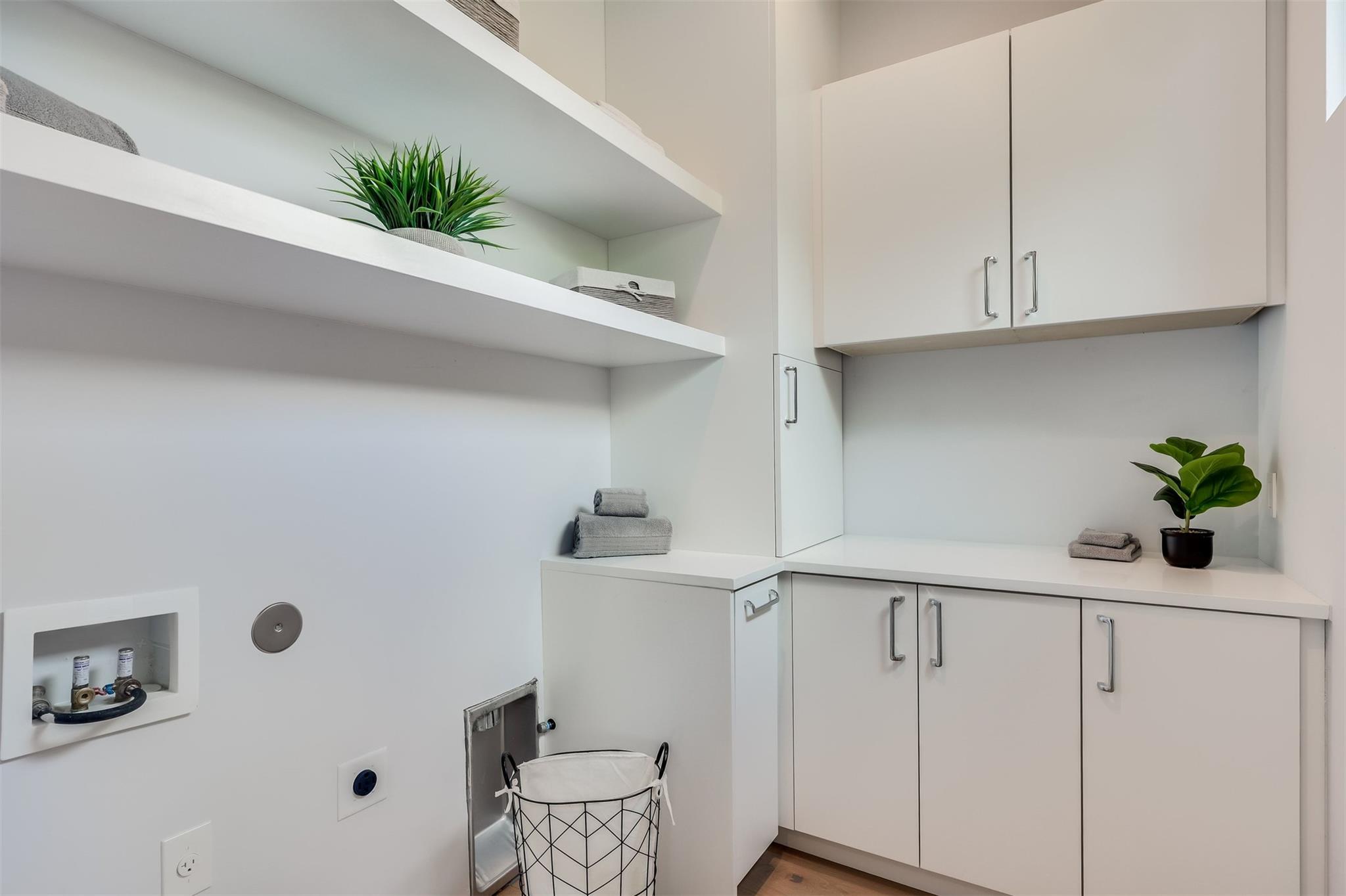 107 W Johanna St # C, Austin, TX 78704