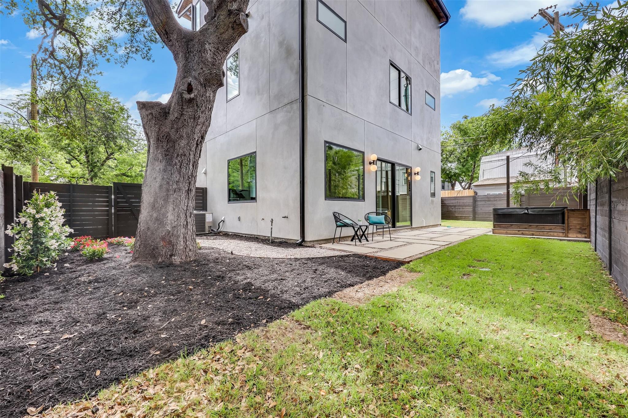107 W Johanna St # C, Austin, TX 78704