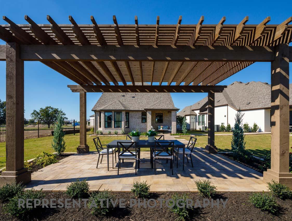220 Menlo Bnd, Liberty Hill, TX 78642