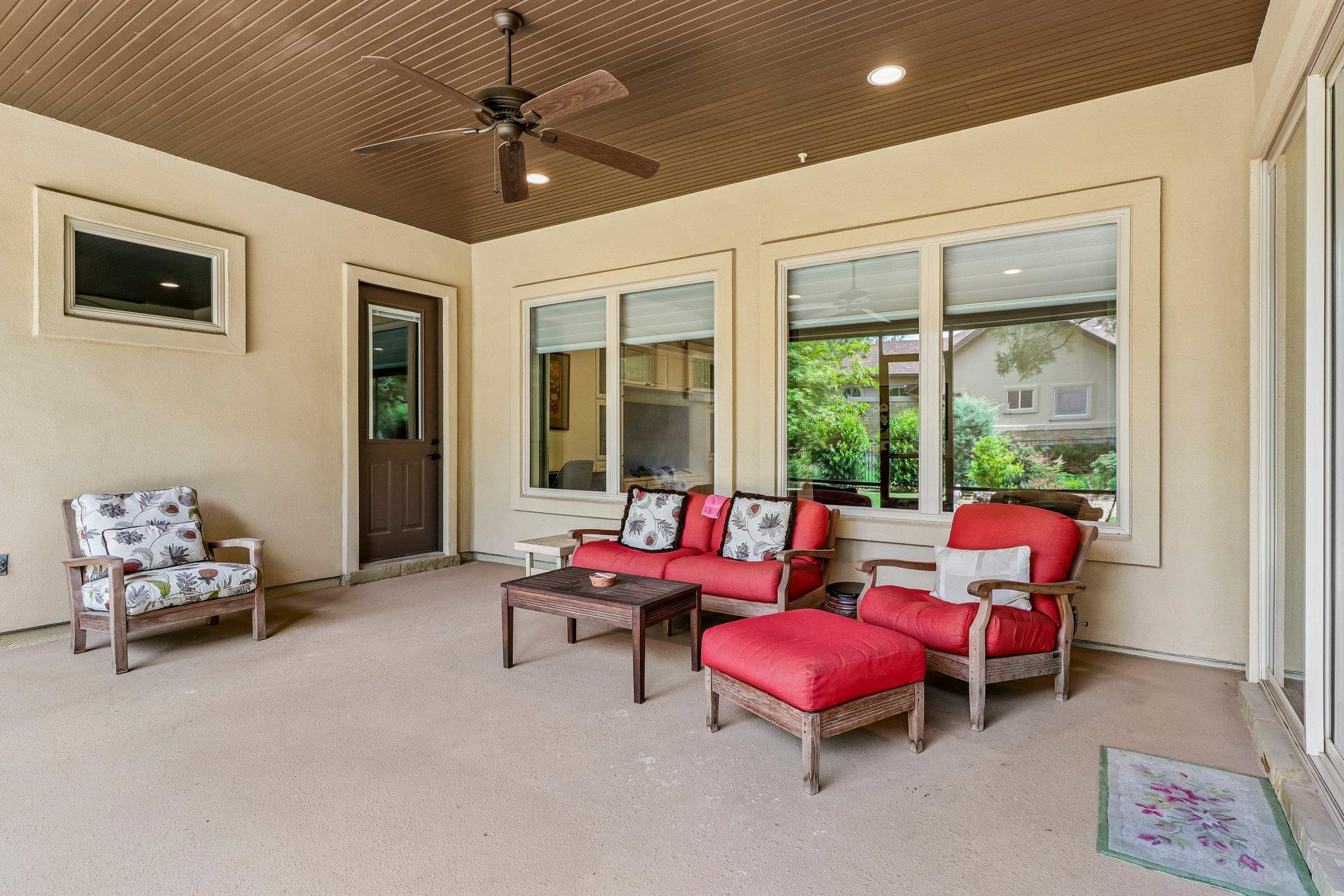 1302 Big Dr, Georgetown, TX 78628