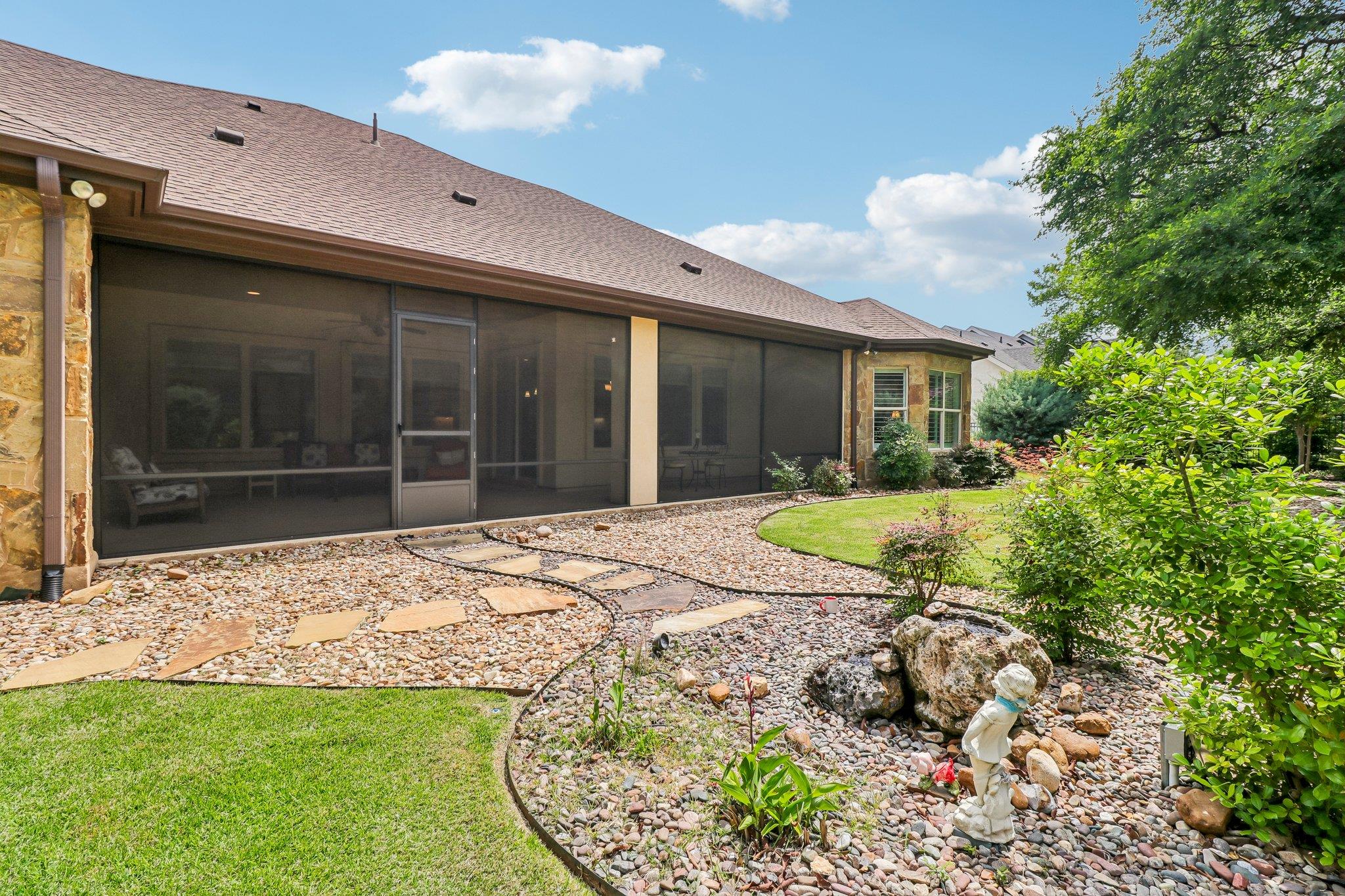 1302 Big Dr, Georgetown, TX 78628