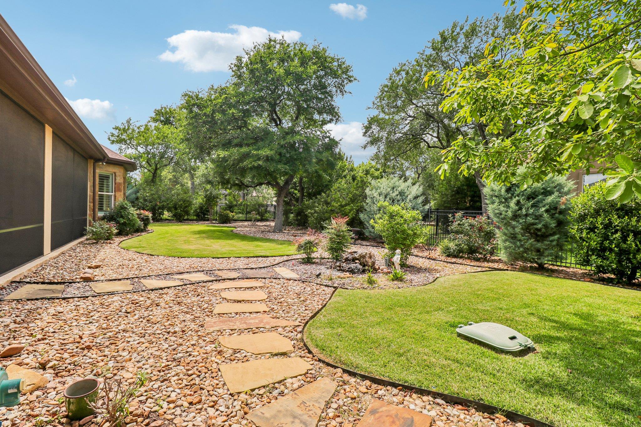 1302 Big Dr, Georgetown, TX 78628