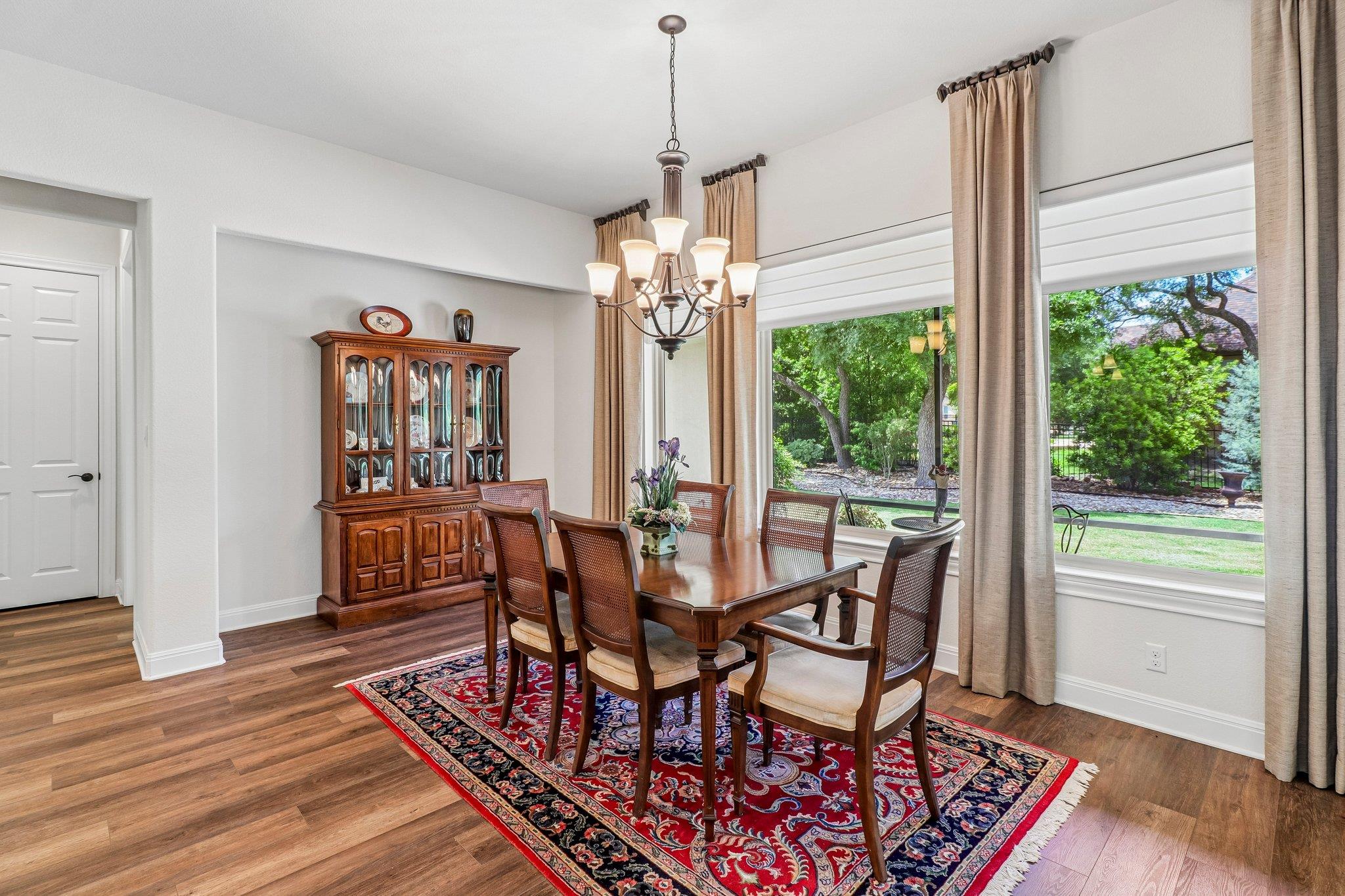1302 Big Dr, Georgetown, TX 78628
