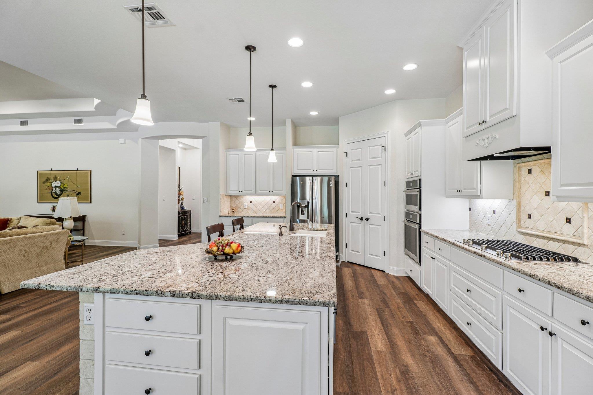 1302 Big Dr, Georgetown, TX 78628