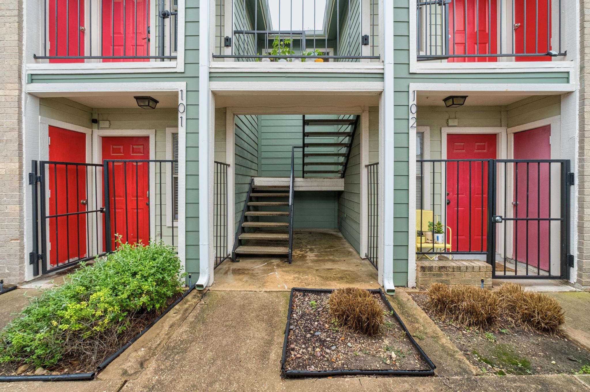 2104 Cullen Ave # 202, Austin, TX 78757