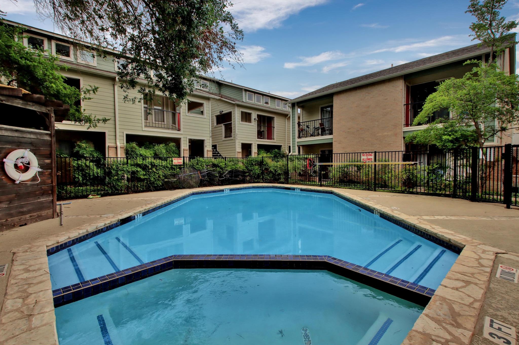 2104 Cullen Ave # 202, Austin, TX 78757