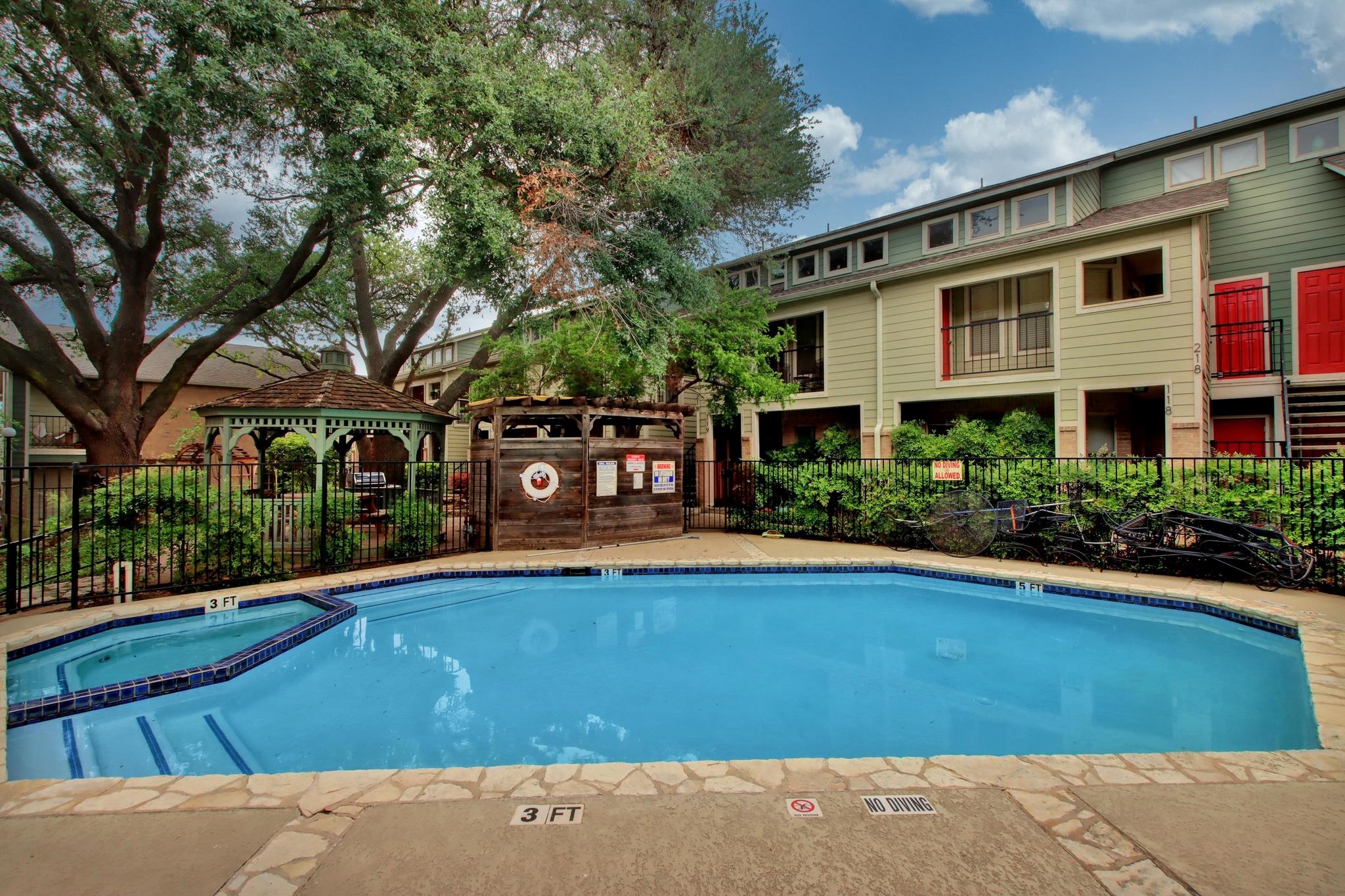 2104 Cullen Ave # 202, Austin, TX 78757