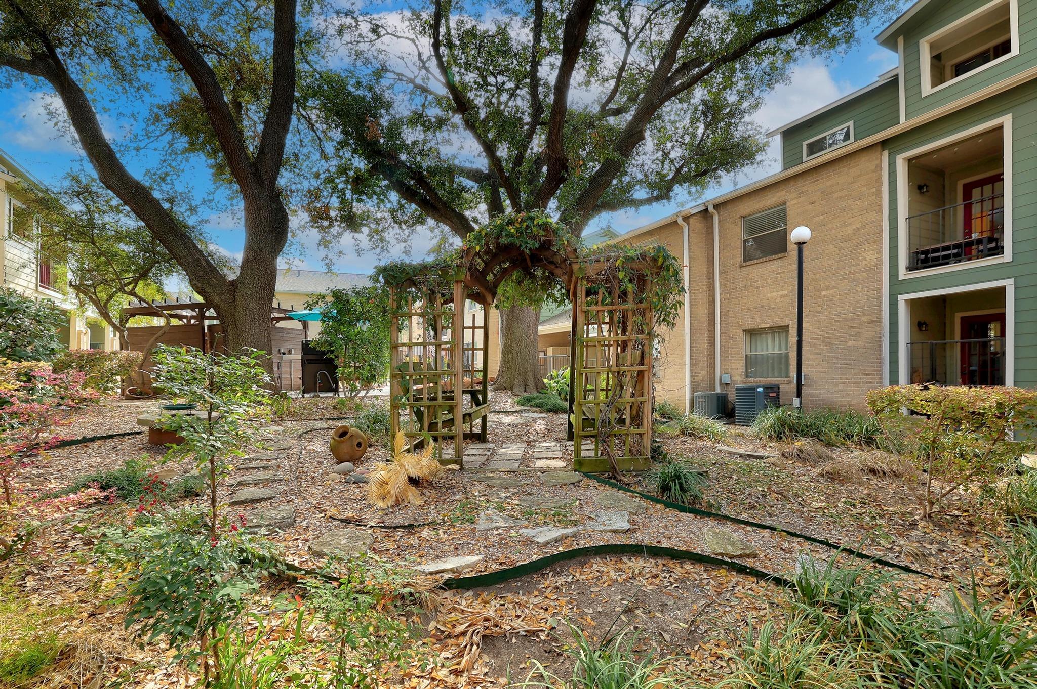 2104 Cullen Ave # 202, Austin, TX 78757