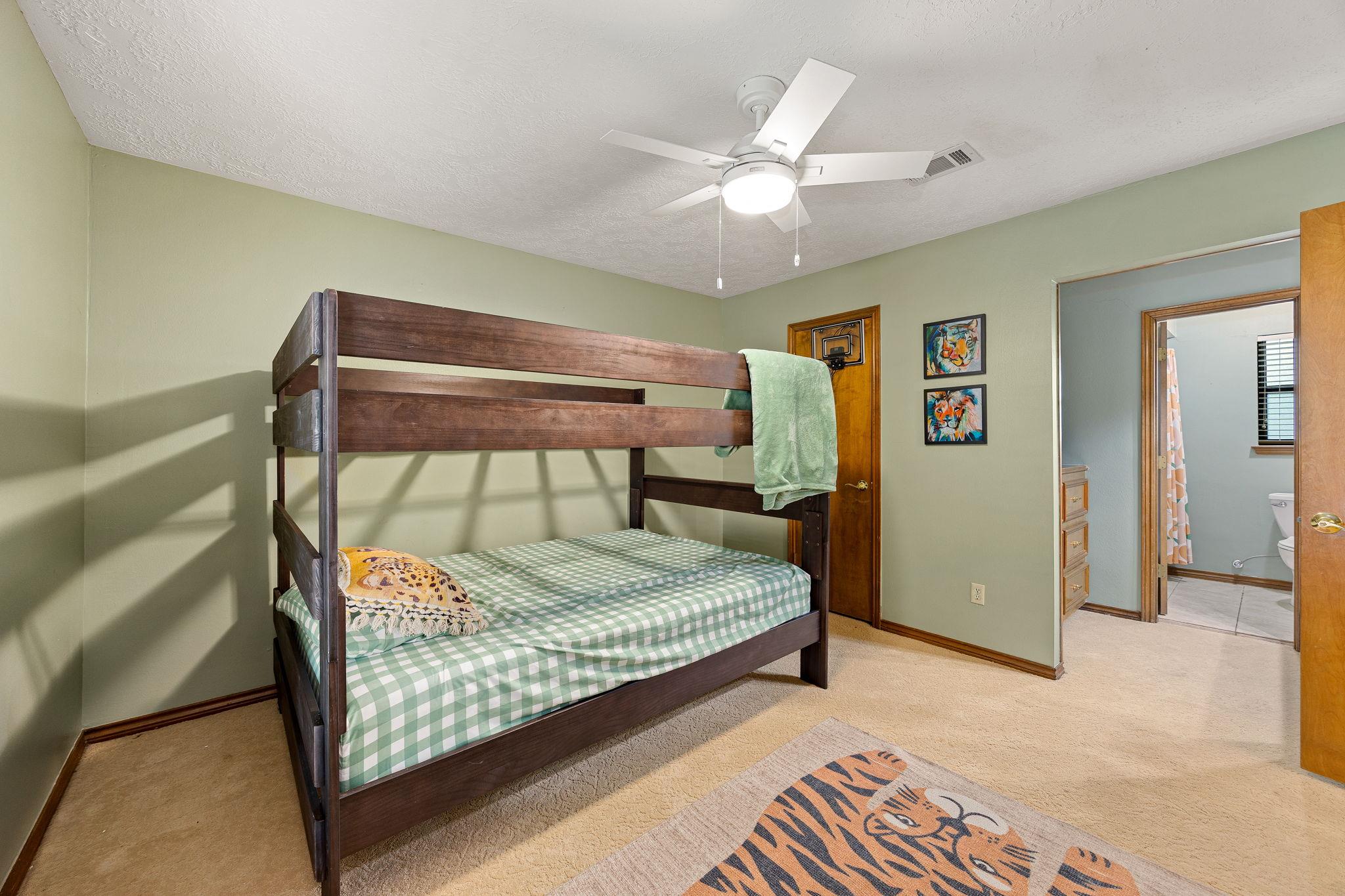 12914 Ivyforest Dr, Cypress, TX 77429