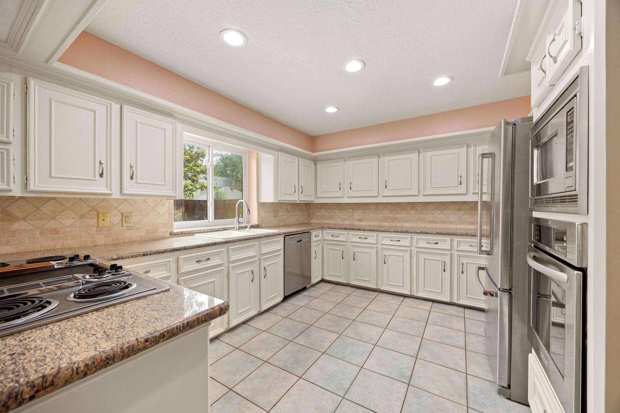 12914 Ivyforest Dr, Cypress, TX 77429