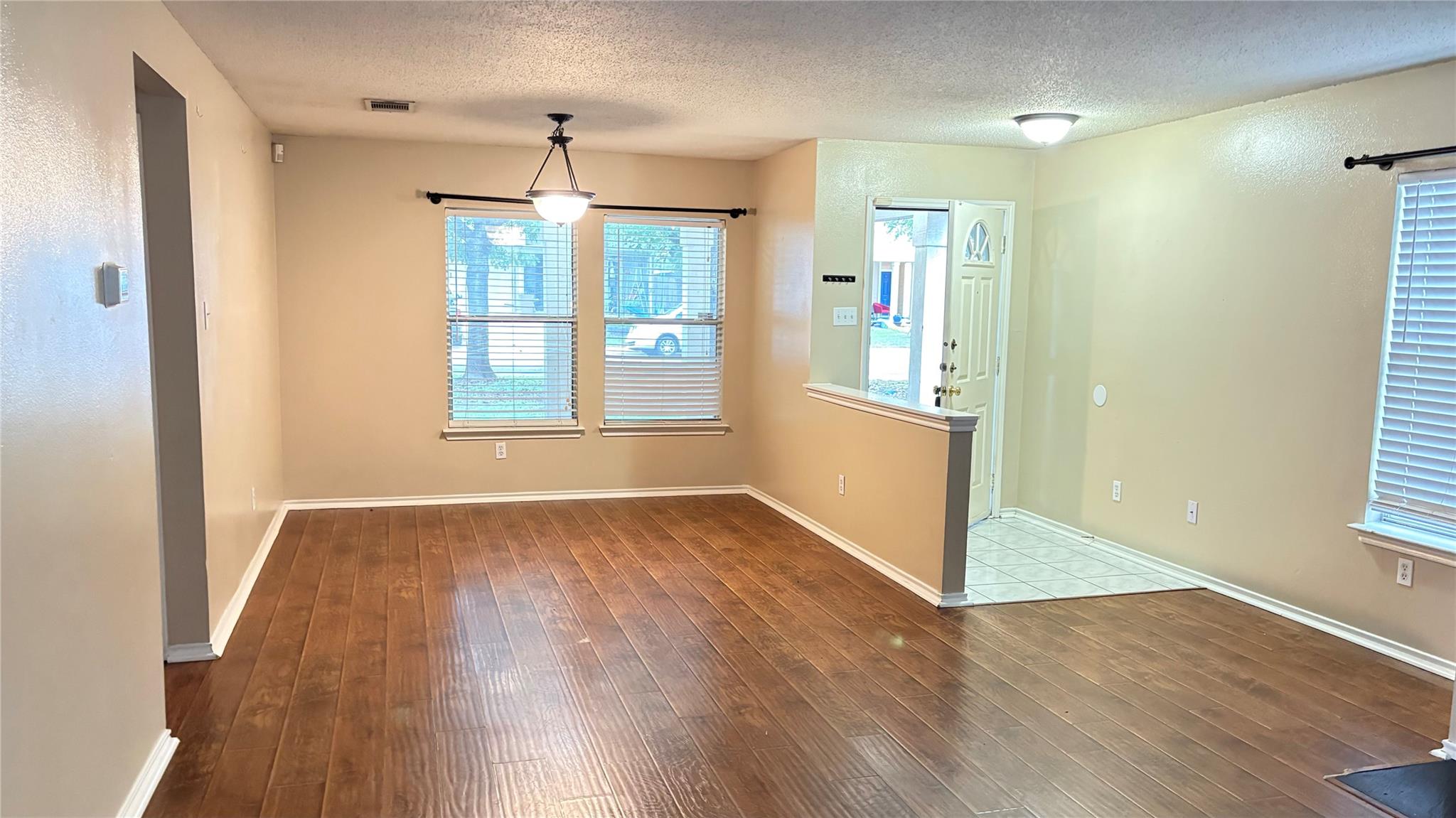 2209 Georgian Dr, Georgetown, TX 78626