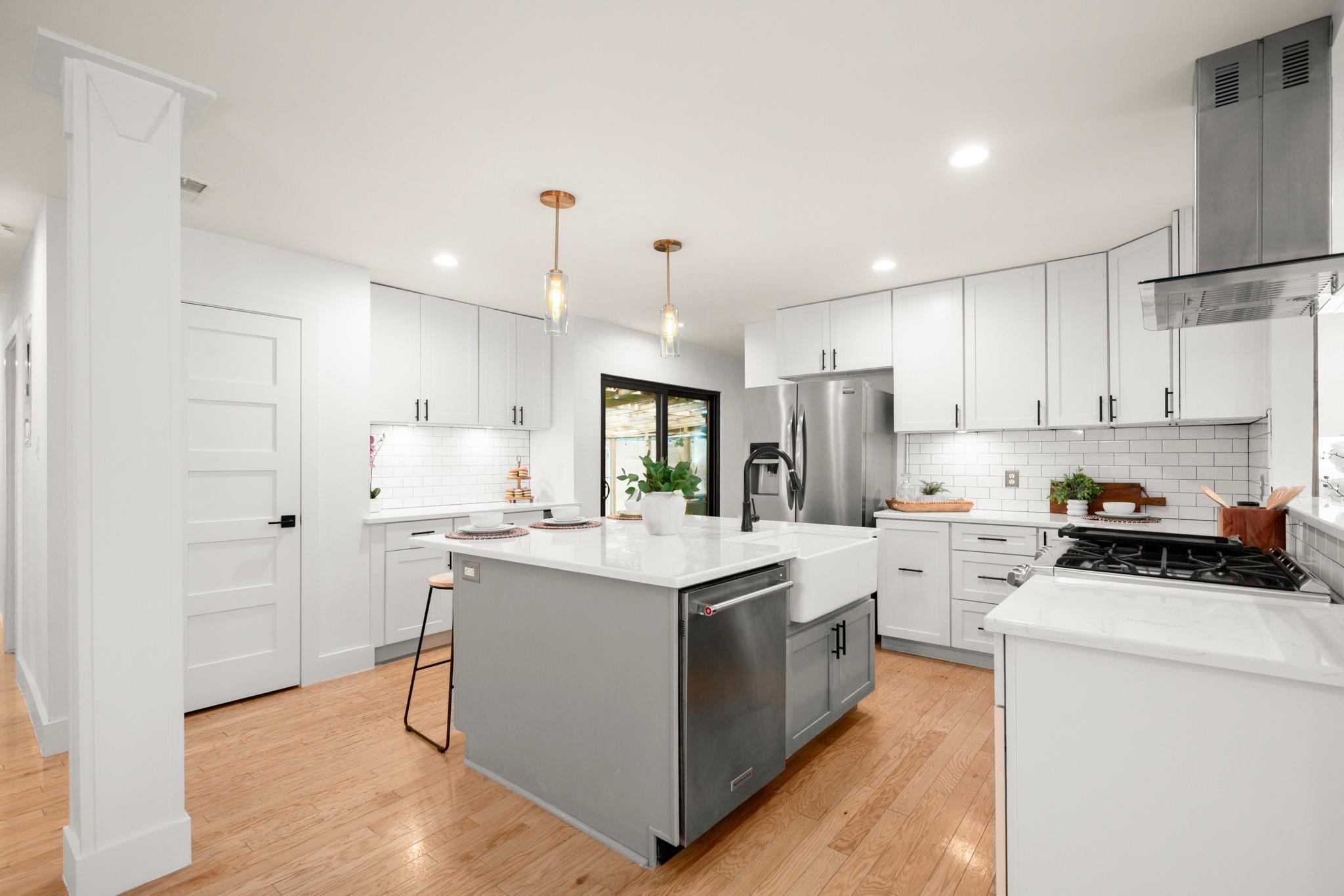 207 El Paso St, Austin, TX 78704