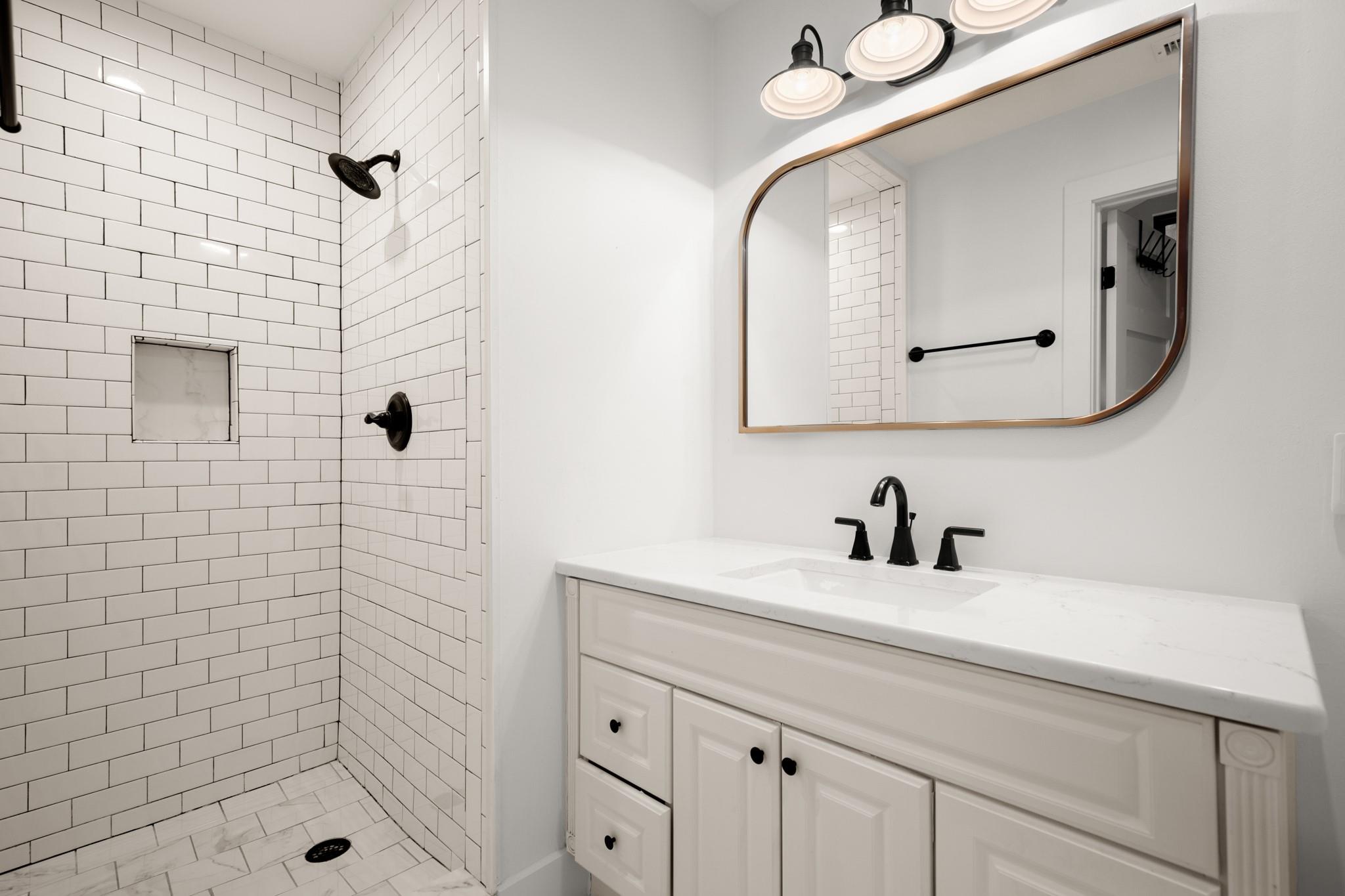 207 El Paso St, Austin, TX 78704