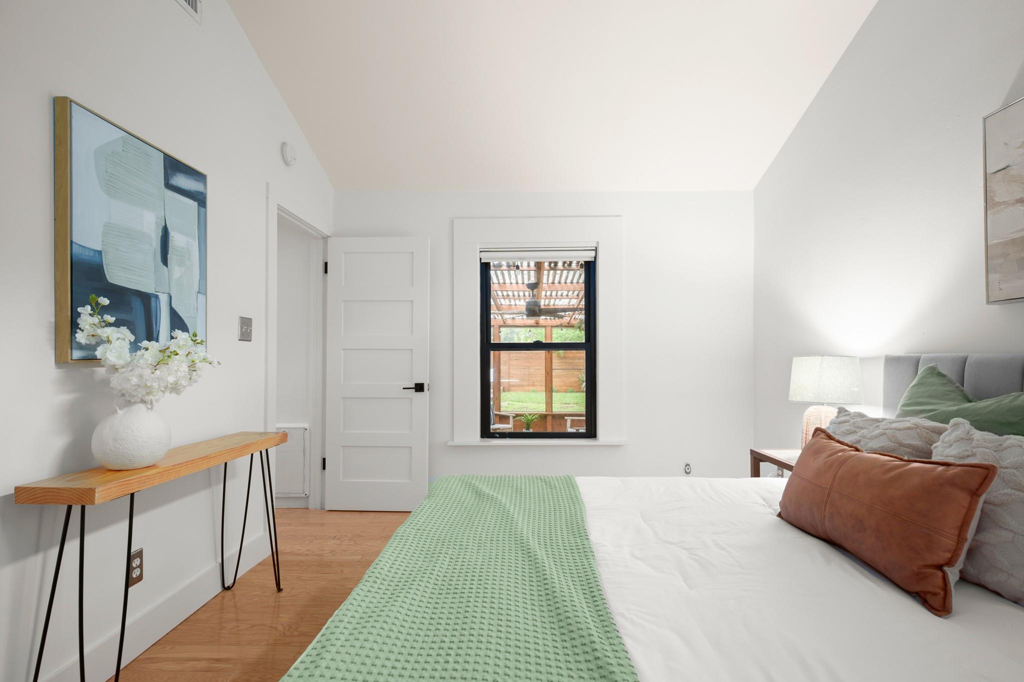 207 El Paso St, Austin, TX 78704