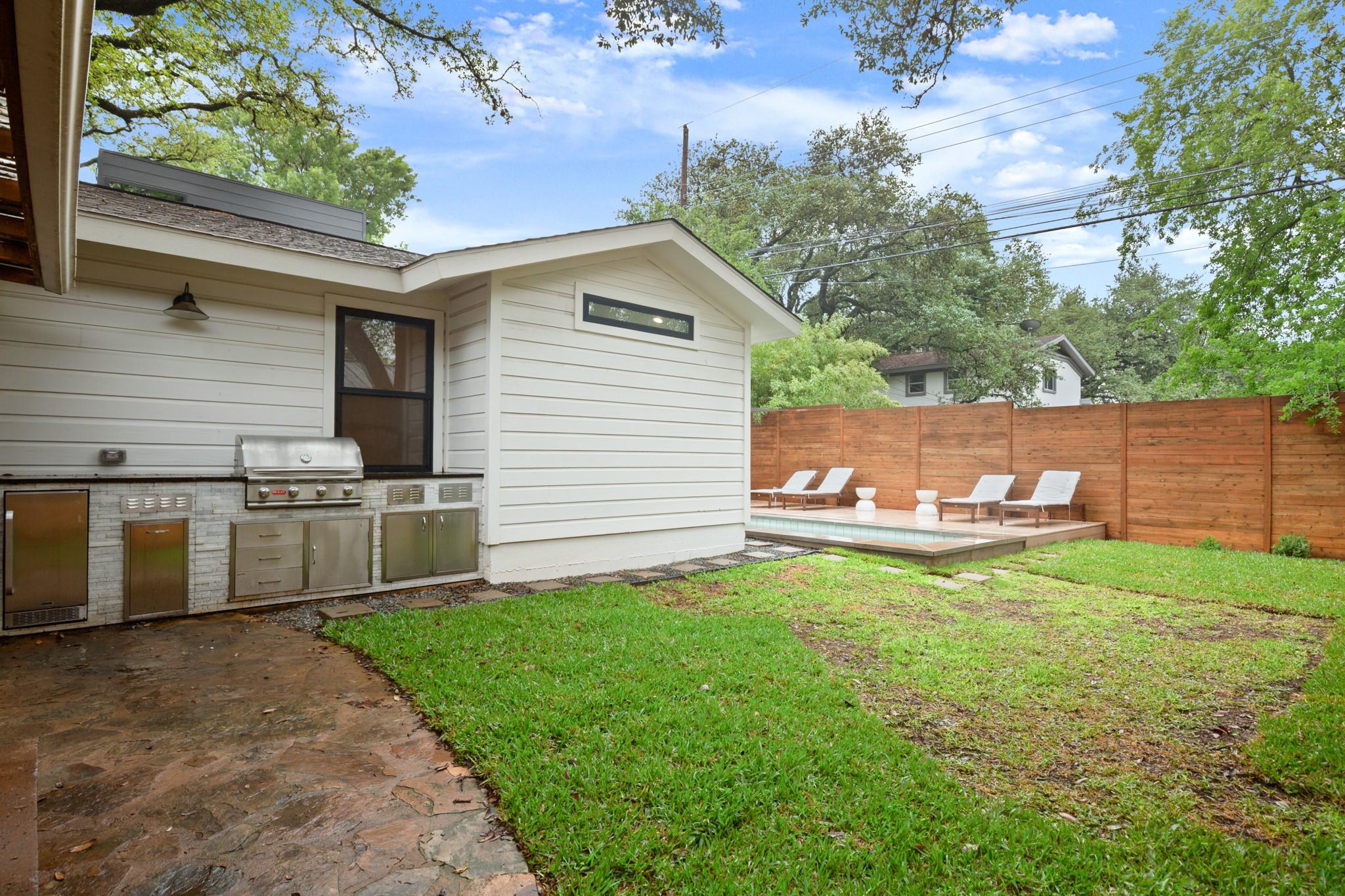 207 El Paso St, Austin, TX 78704