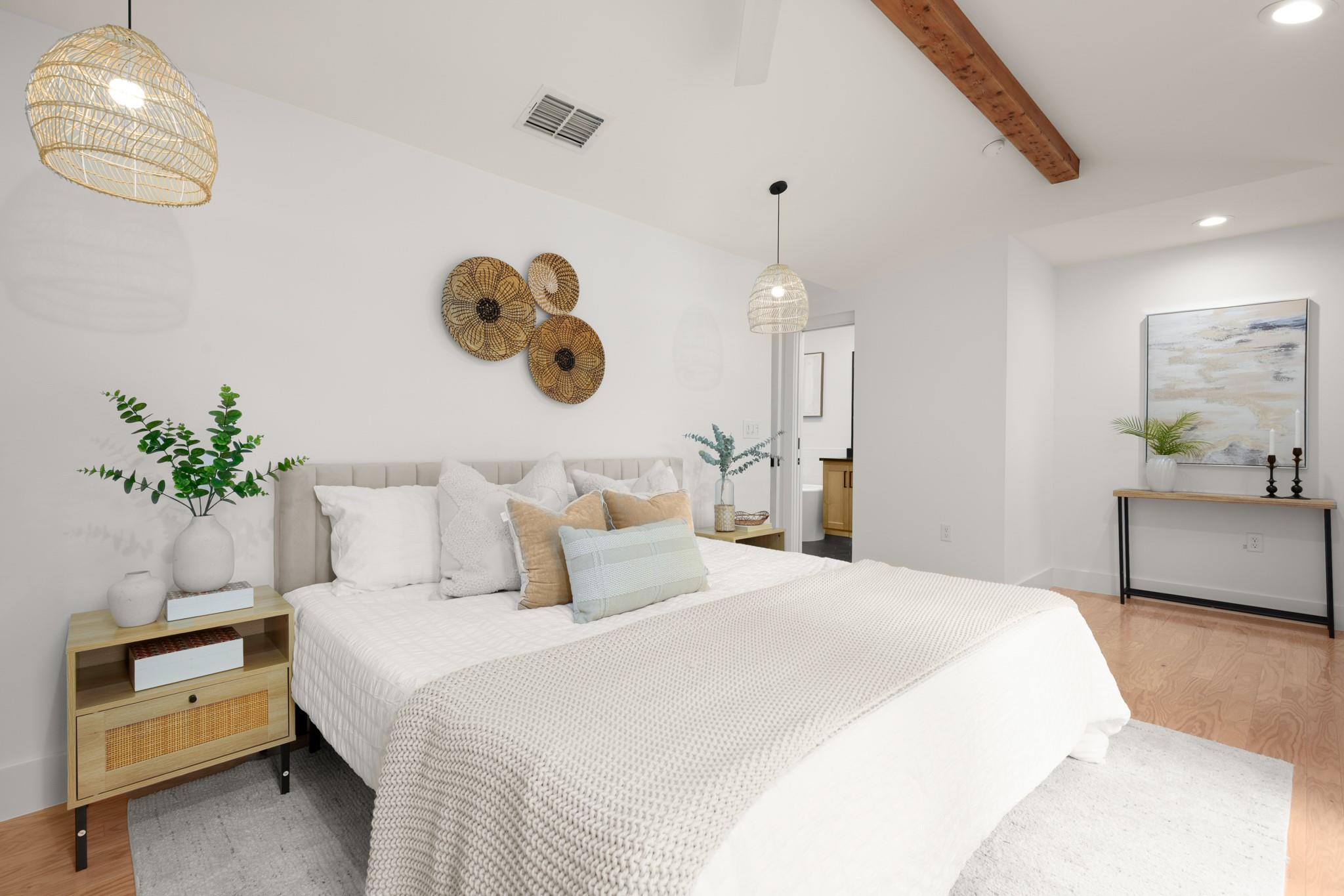 207 El Paso St, Austin, TX 78704