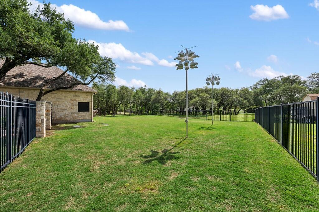 231 Neal Dr, Liberty Hill, TX 78642